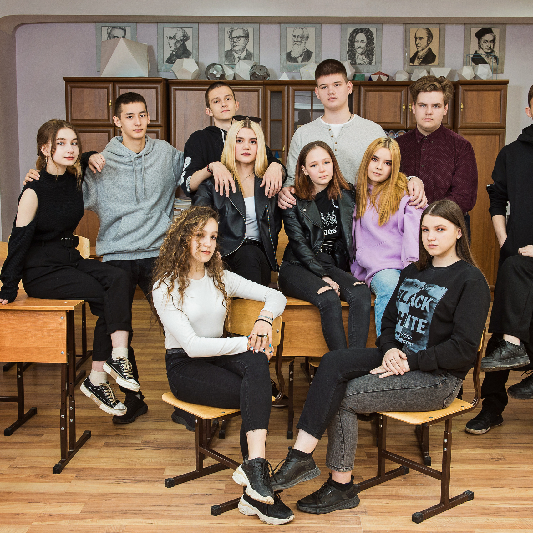 Стильные выпускные альбомы для 9-11 классов