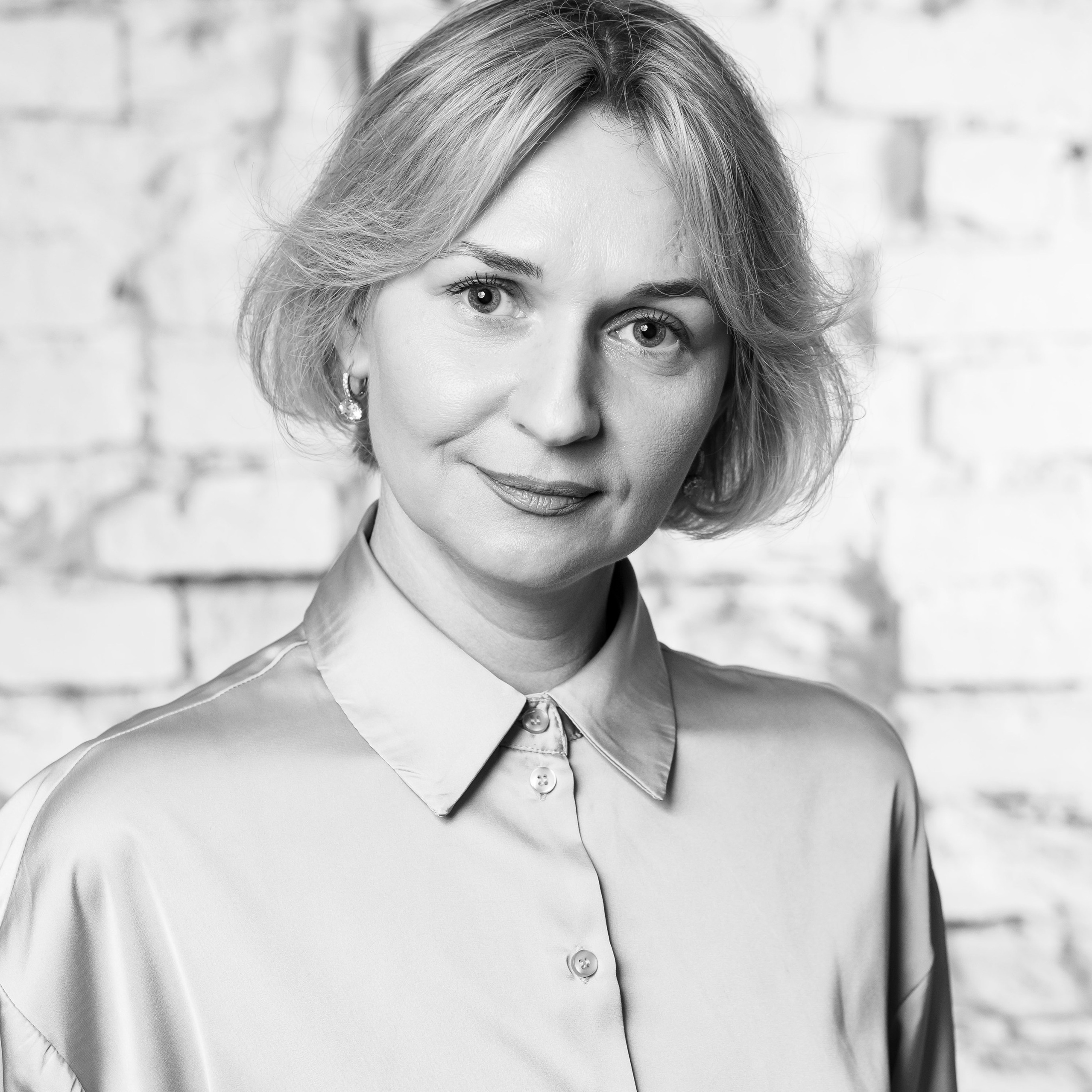 Bio/cv interdisciplinary artist Julia Gorbunova. Julia Gorbunova