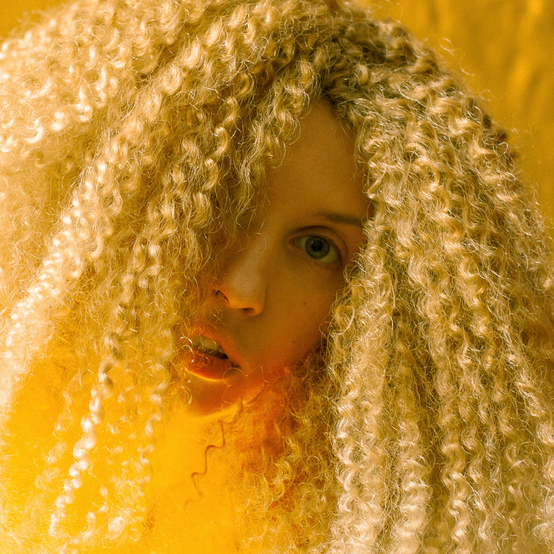 Контакты. Настя Арзуманова, фотограф