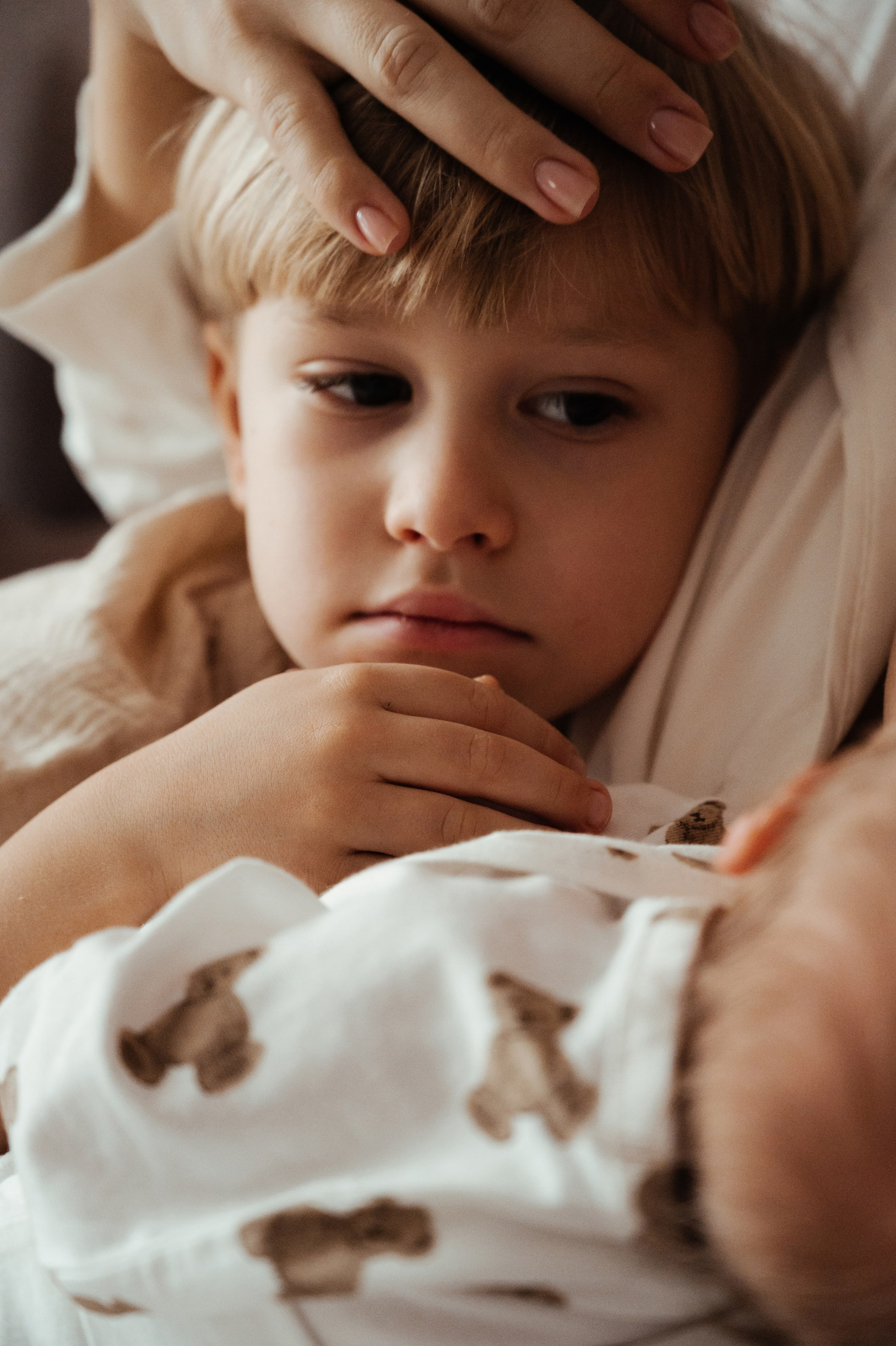 Семейная съемка. Профессиональный фотограф беременности в СПБ. Стильные фотосессии беременности в стиле минимализм и классическая фотография