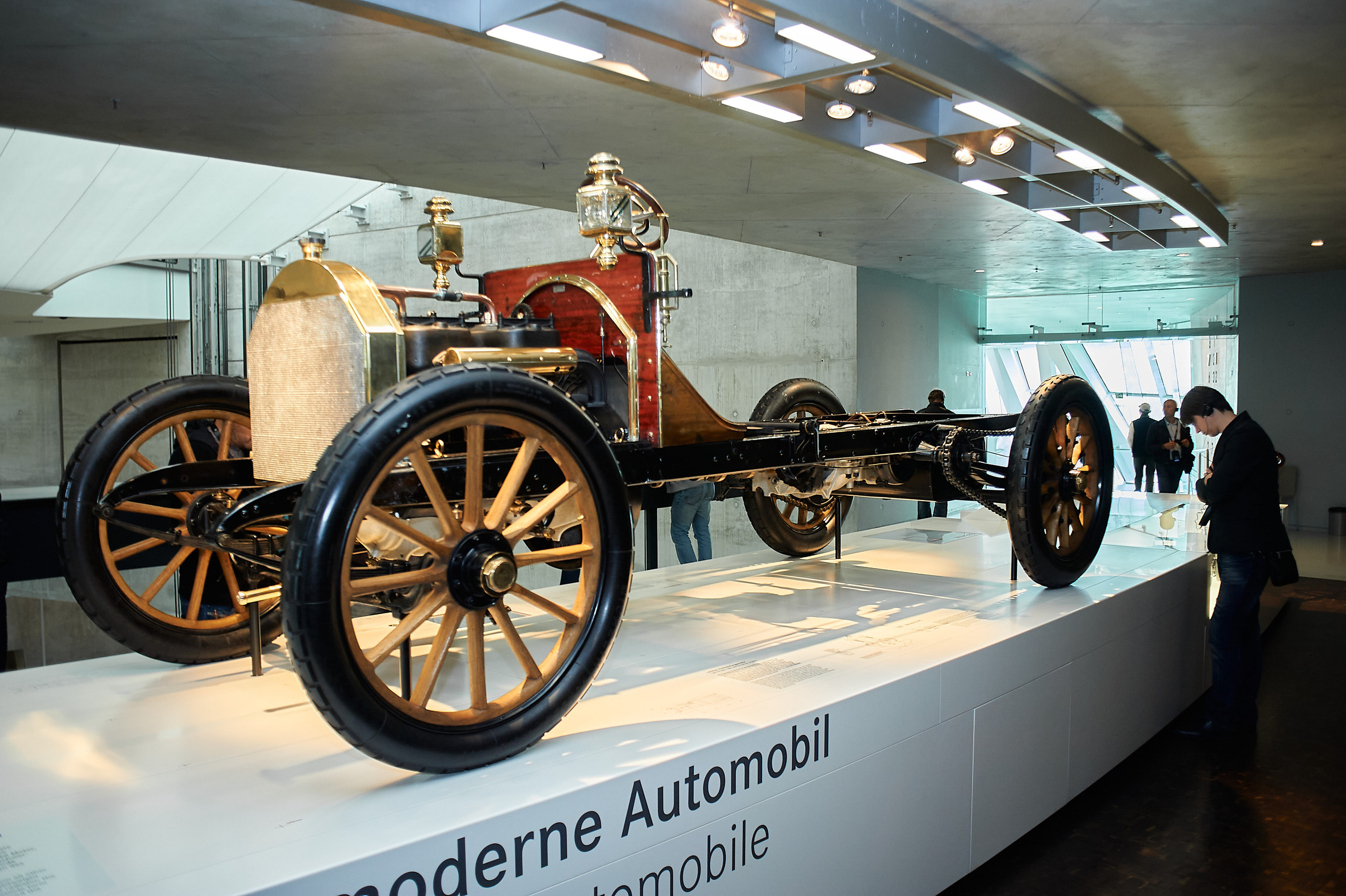 Корпоратив DiHouse, поездка в музей Mercedes-Benz. Reportage event photographer in Moscow Alexander Gladkiy