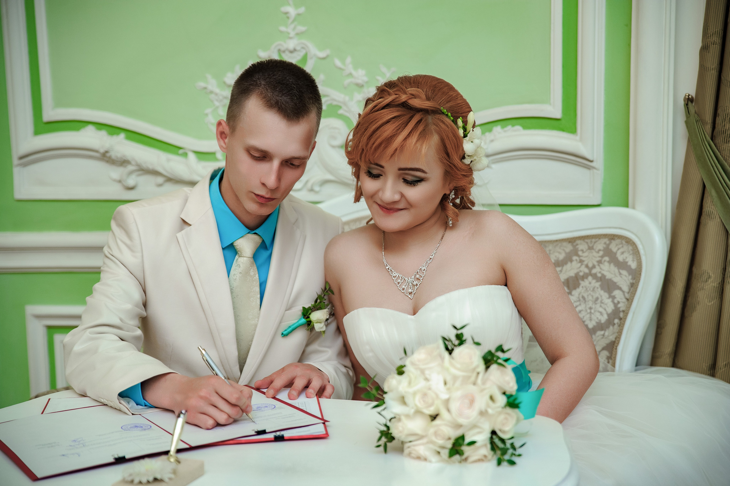Свадебный фотограф Алексей Лукин на регистрацию брака в ЗАГС на час цены. Фотосъёмка в загсе СПб и ретушь фотографий. Свадебная видеосъёмка. Фотограф Алексей Лукин. Свадьба, мероприятие, корпоратив, юбилей, фотосессия, портрет. Фотосъёмка в Санкт-Петербурге. Ретушь фотографий