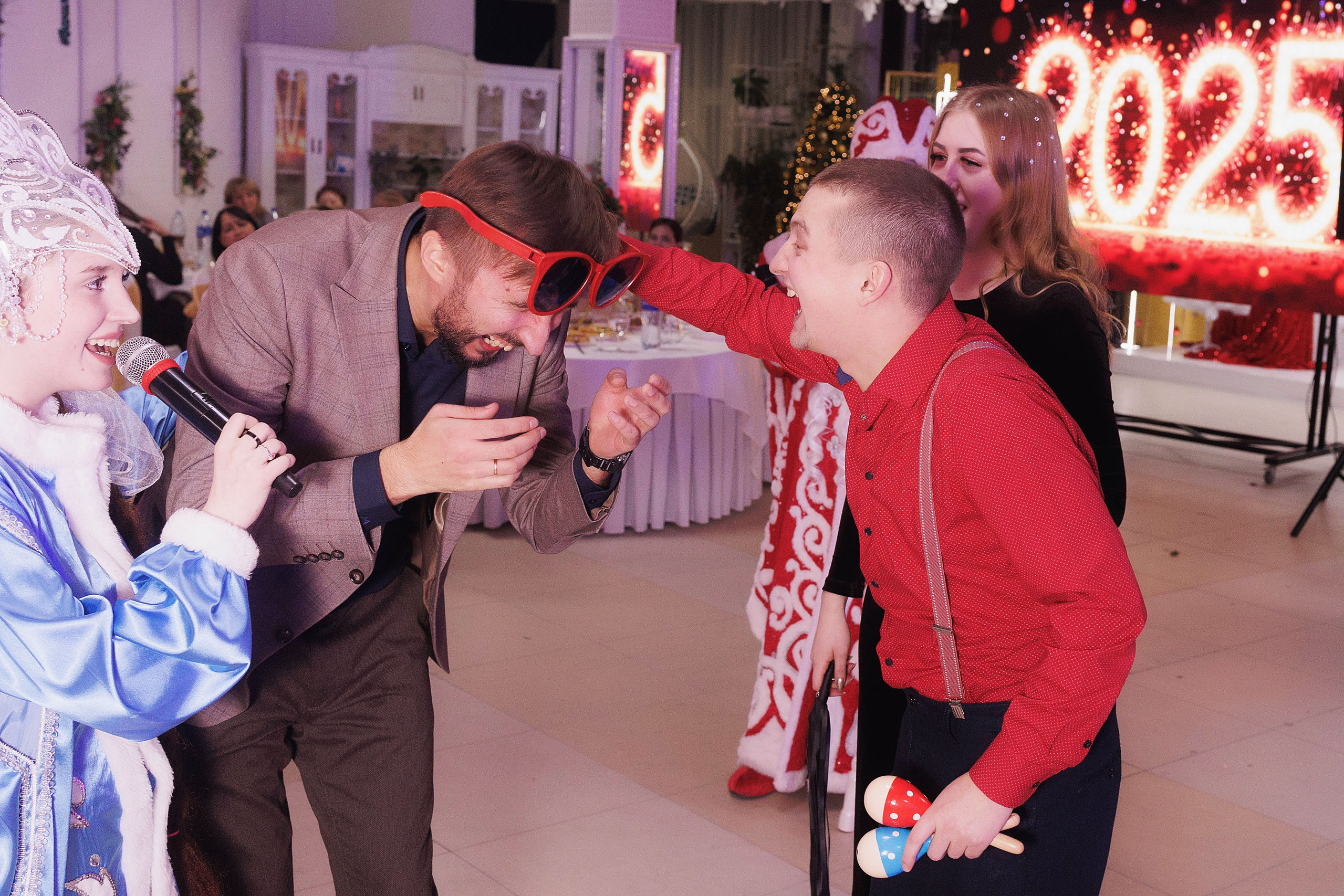 Новогодняя фотосессия в Чебоксарах — семейная и репортражная. Портретный и репортажный фотограф в Чебоксарах Андриян Чаркин