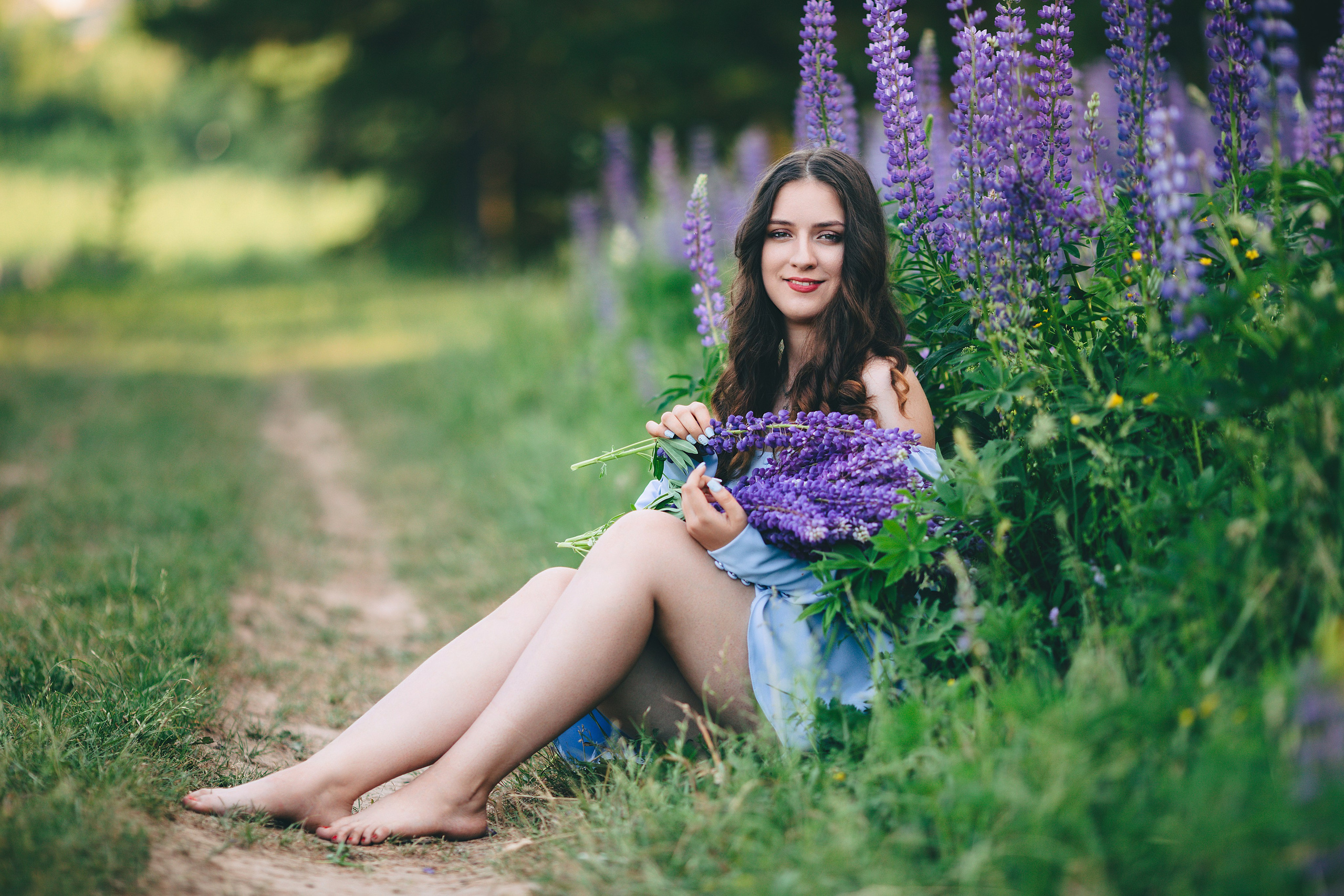 Индивидуальная фотосессия в люпиновом поле за Ижевском. Дима Никитин свадебный и семейный фотограф в Ижевске и Удмуртии с 2007 года