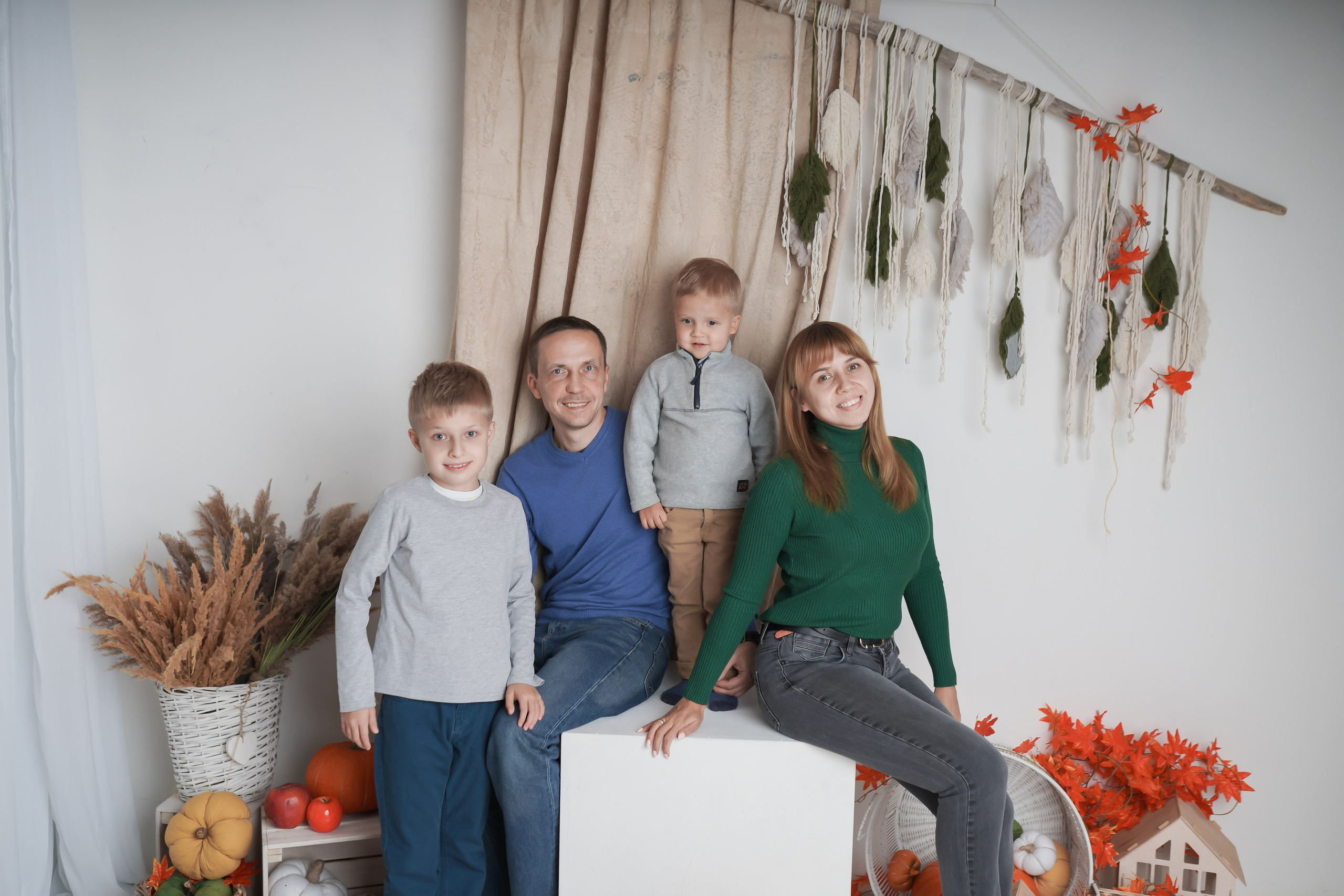 Осенний фотопроект Москва. Детский, семейный фотограф: newborn, беременность, годовасие, репортаж. Москва