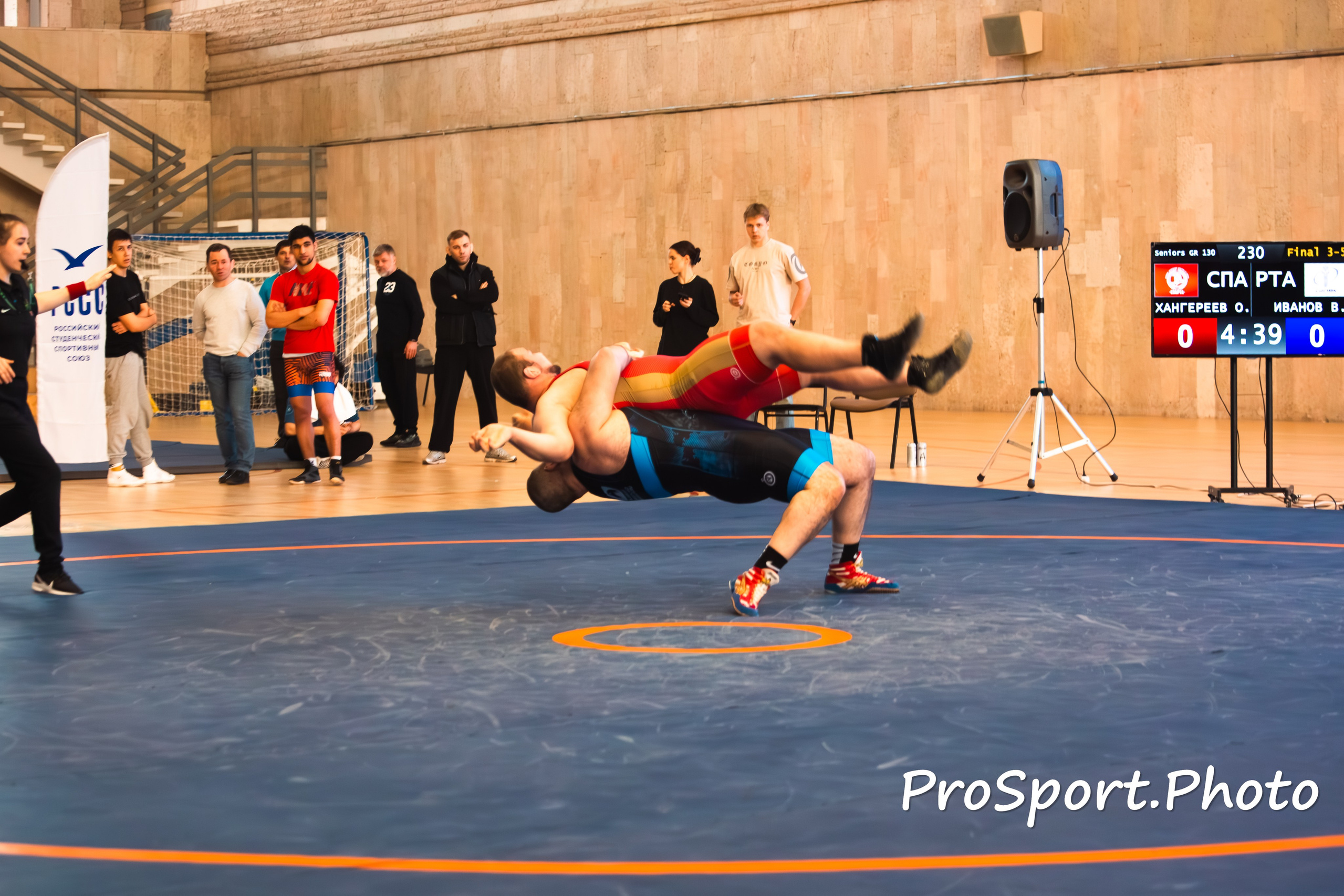 Фотобанк. «Спорт через объектив: история в каждом снимке!»