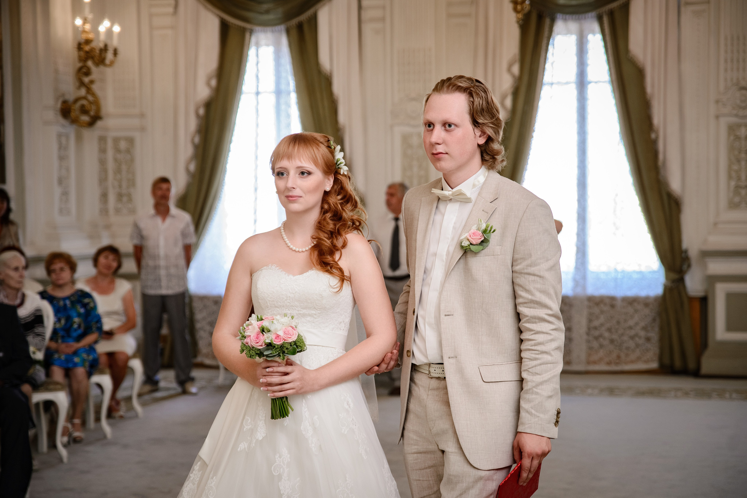 Профессиональная фотосъёмка регистрации брака в первом дворце бракосочетания на Английской набережной.