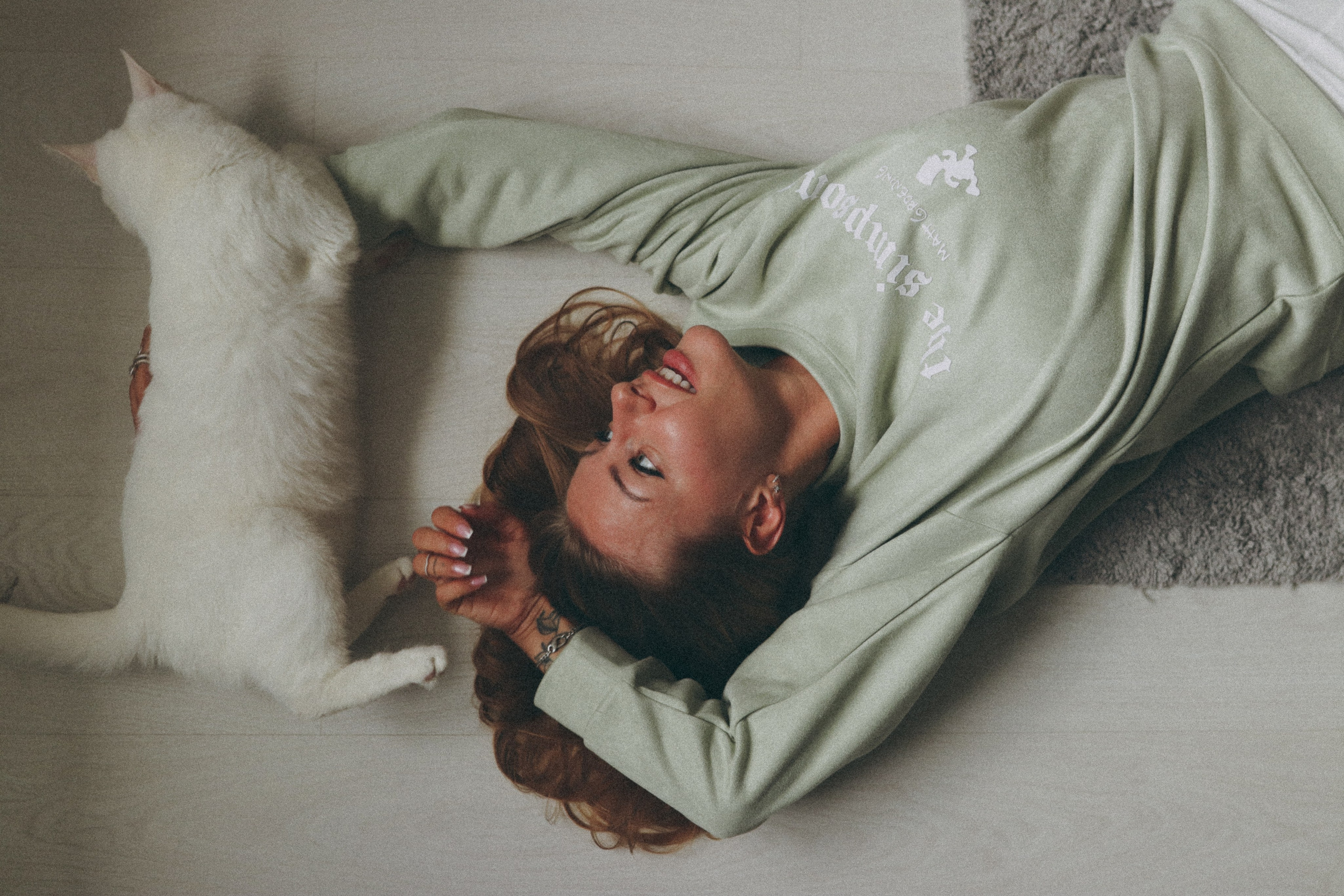 Контакты. Фотограф Самара Лена Мандарин