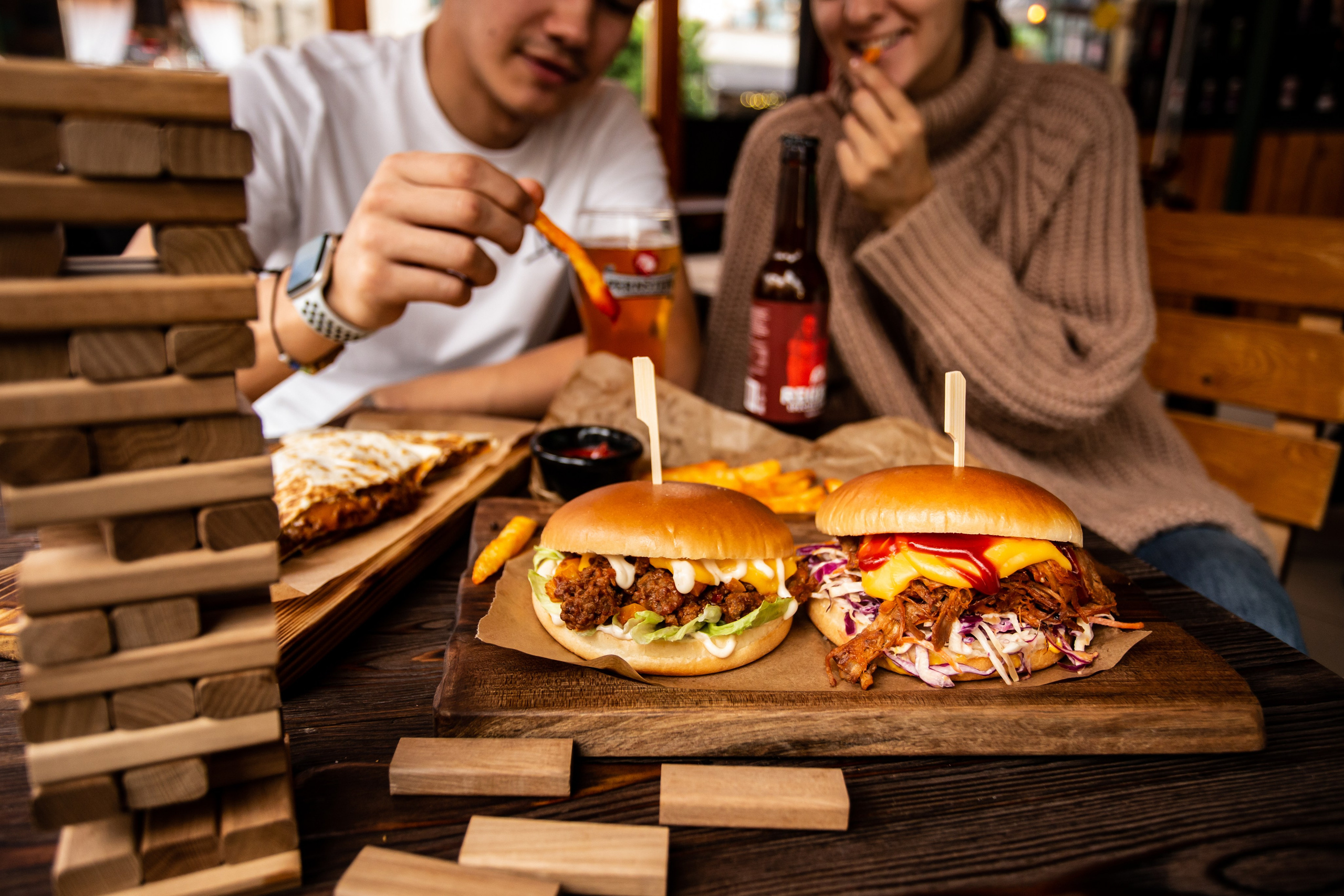 Не только еда: зачем снимать интерьер и атмосферу вашего заведения. Предметный и фудфотограф в Сочи Дарина Погодаева