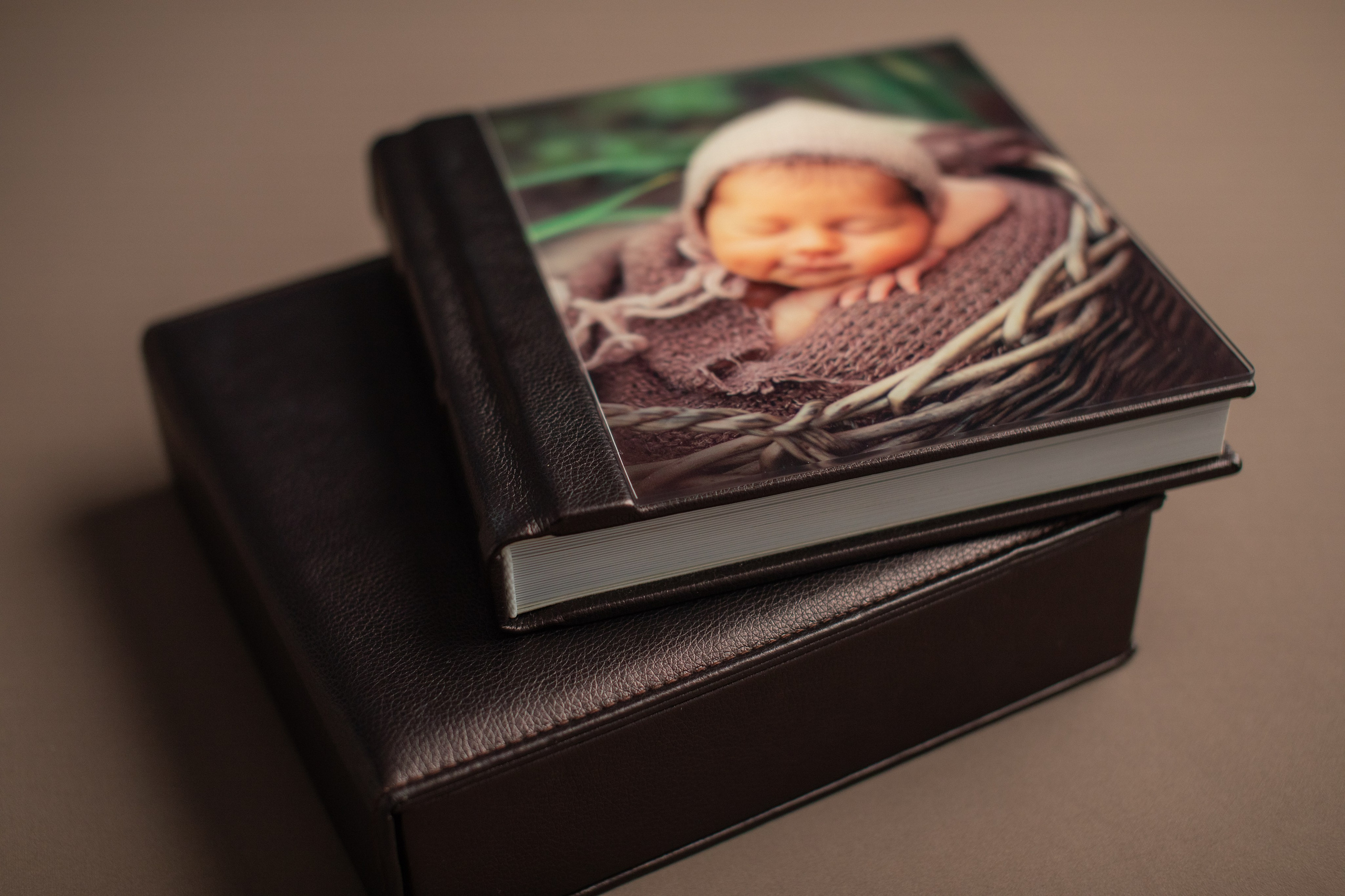 Анна Шорохова — фотограф новорожденных в Москве, фотограф в Орле, роды в Москве, пригласить фотографа домой, фотосессия младенца, художественная фотосессия беременности, фотокнига, обучение фотографии новорожденных 