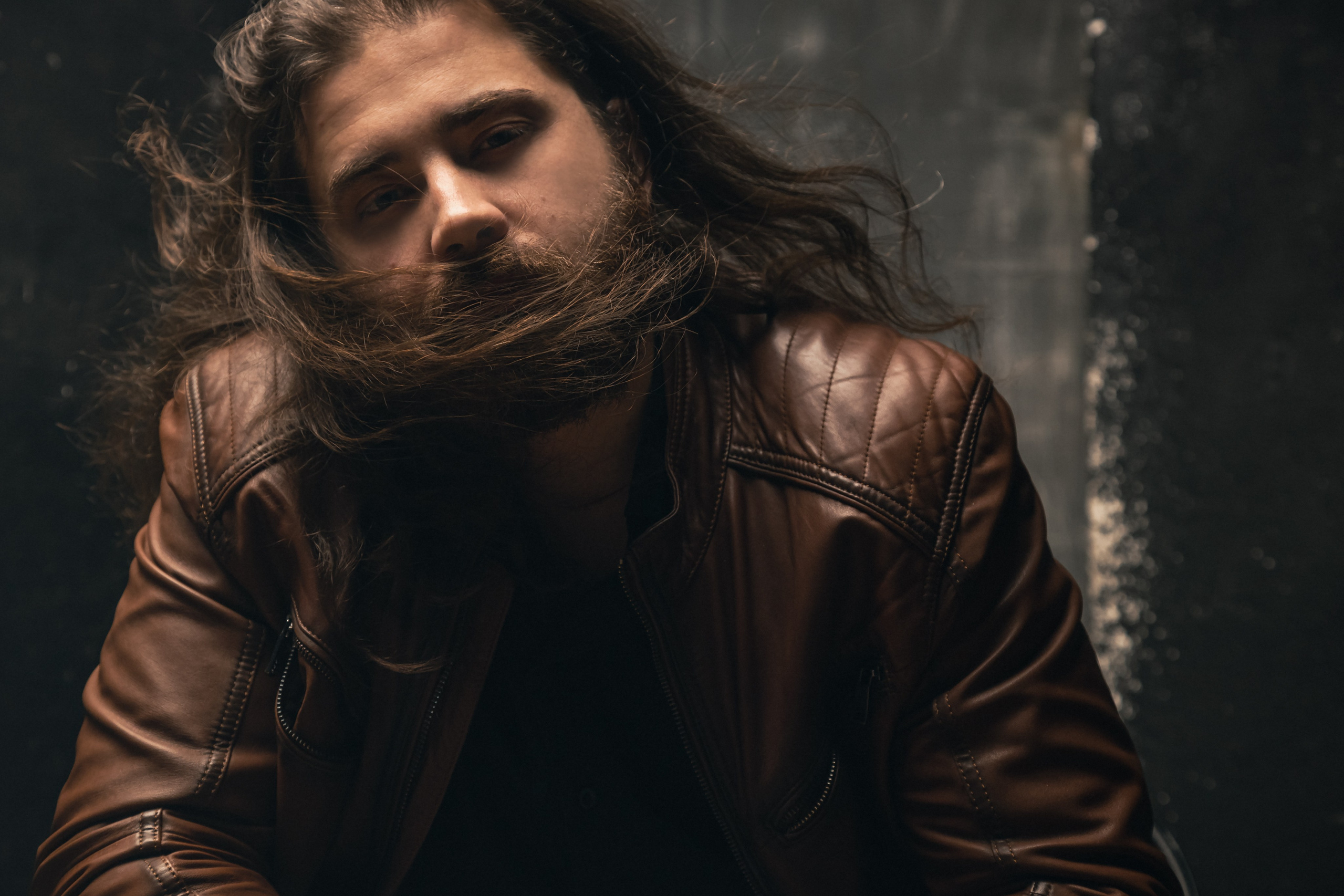 Фотосессия в студии в Москве. Студийная съёмка. Фотограф Гладков Дмитрий. Мужская фотосессия в студии.