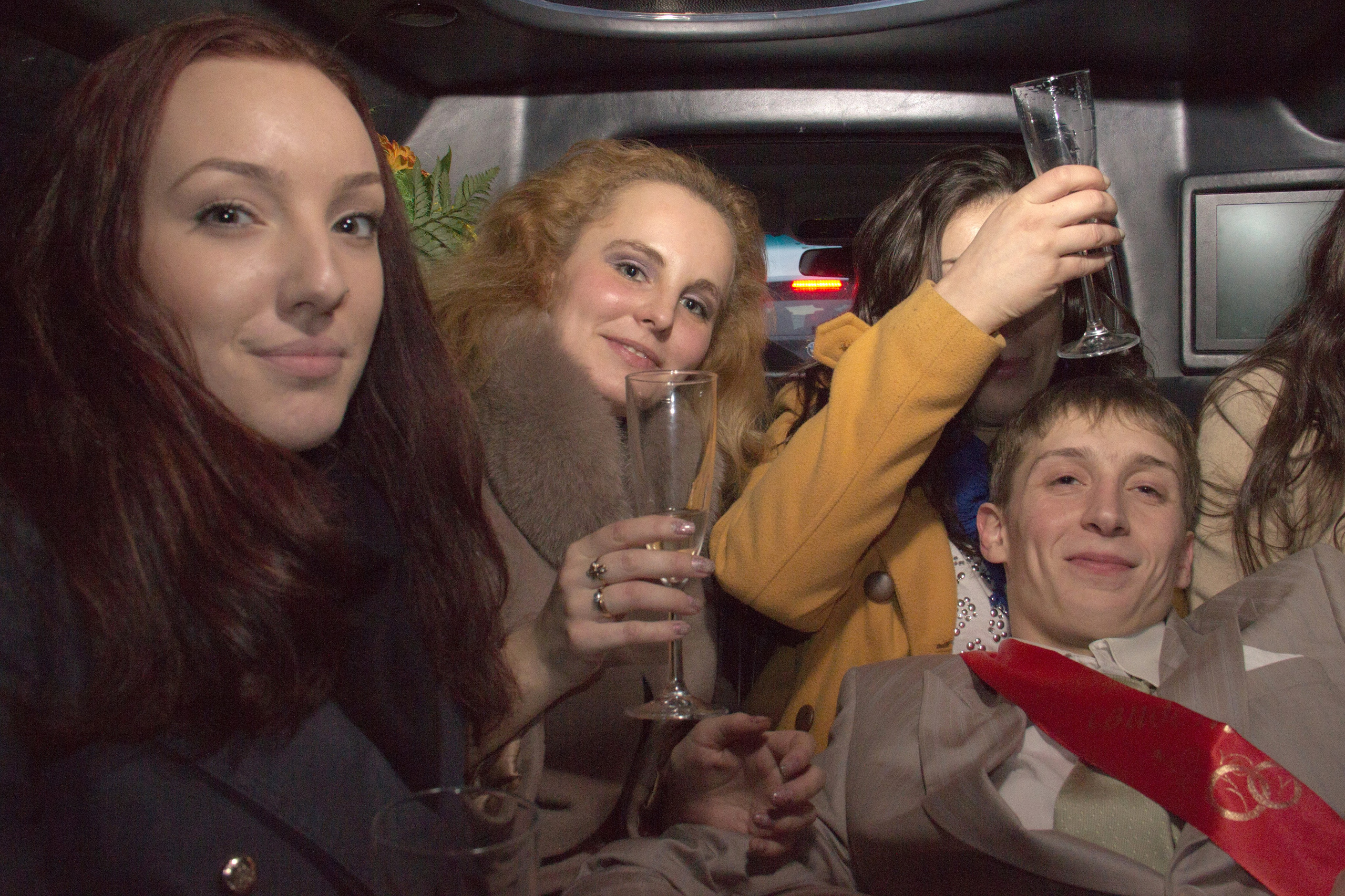 Фото (Свадьба). Фото и видео съемка в Москве: Одежда, обувь и аксессуары; Еда и продукты питания; Мототехника; Электро и бензо инструменты; Бытовая техника