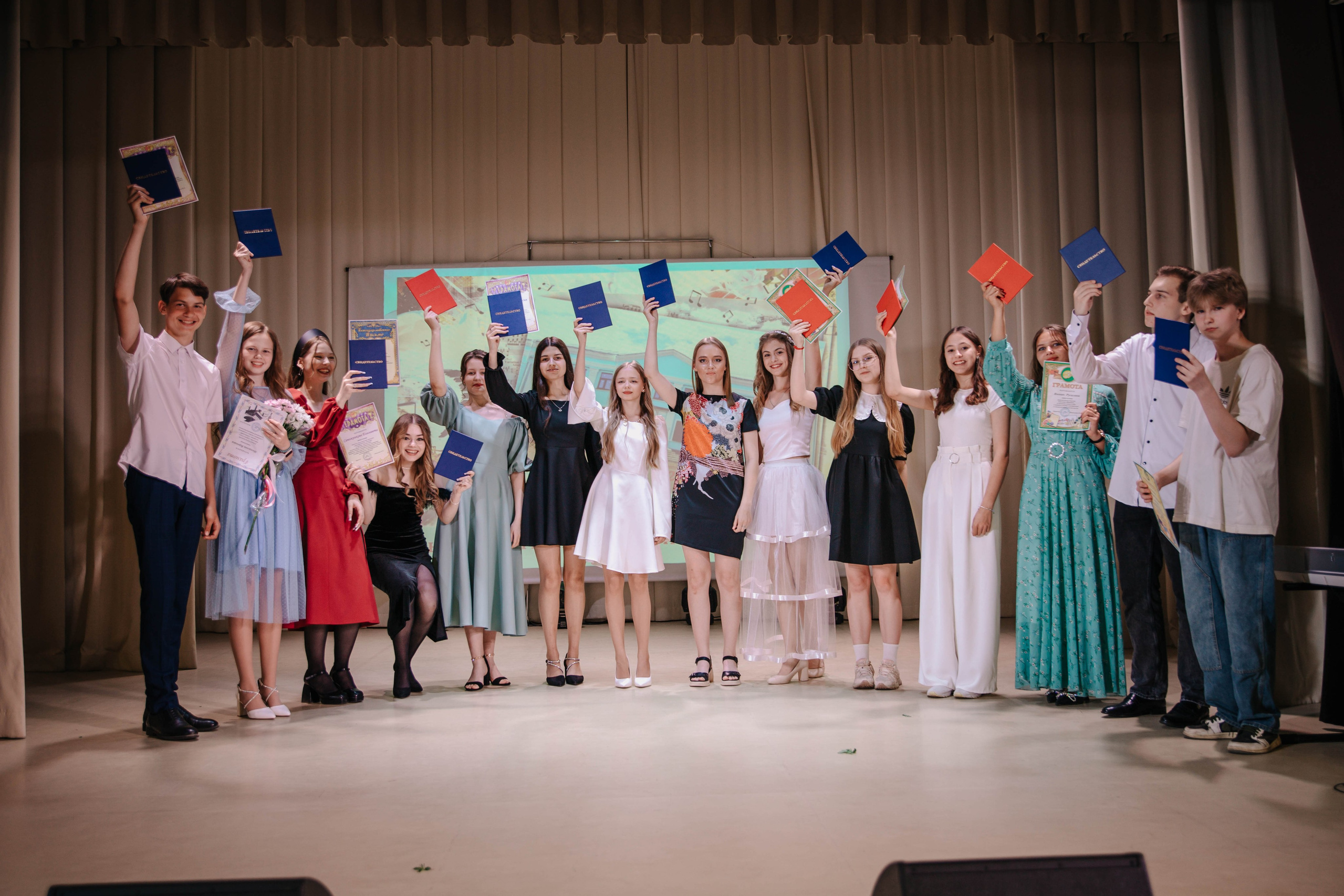 Школа и Детский сад. Фотограф Дарья Маташкова