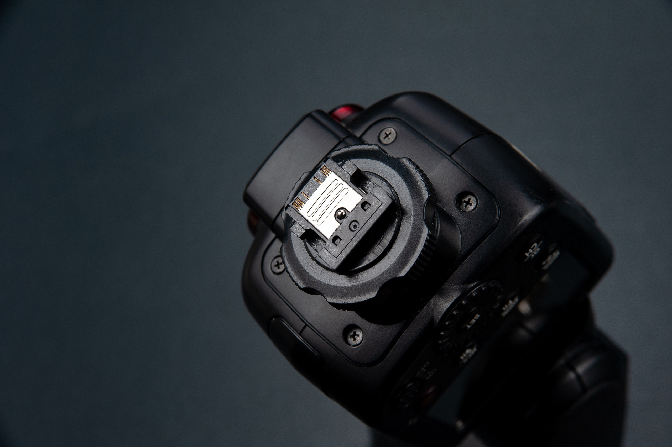 godox flash hot shoe TT600S, замена горячего башмака вспышки, вспышка годокс TT600 