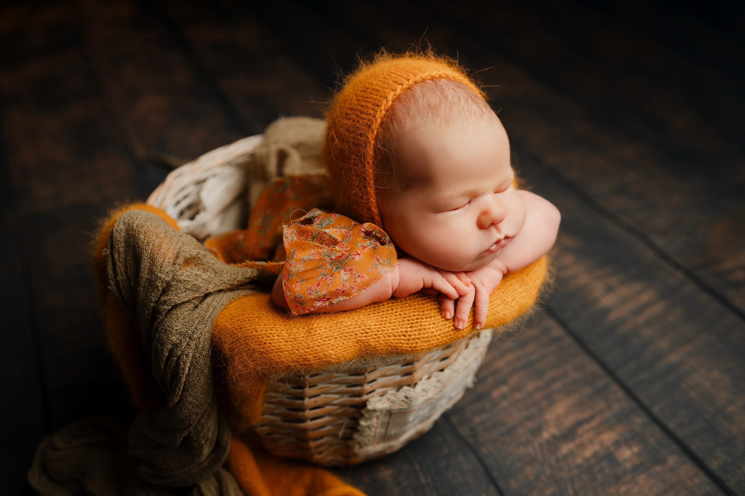 Групповое и индивидуальное обучение съемке новорожденных в Москве