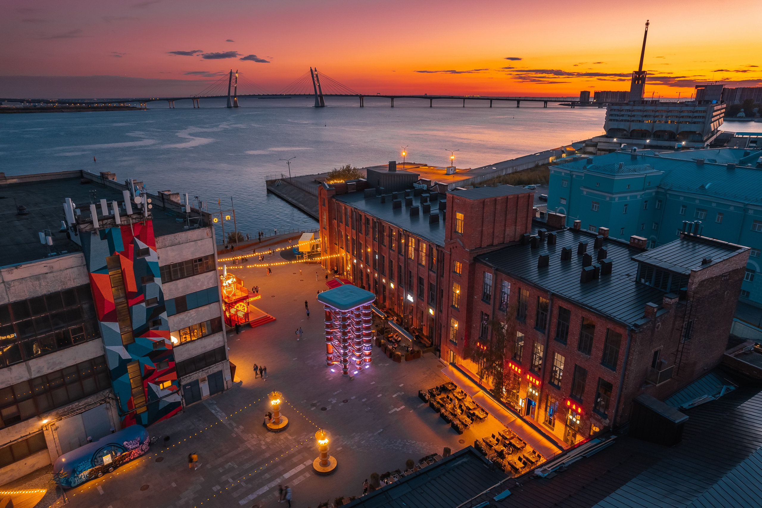 Фото года MFamilia — фотовыставка в Севкабель Порт. Организация фотовыставок в Петербурге и Москве, MFamilia (МФамилия)