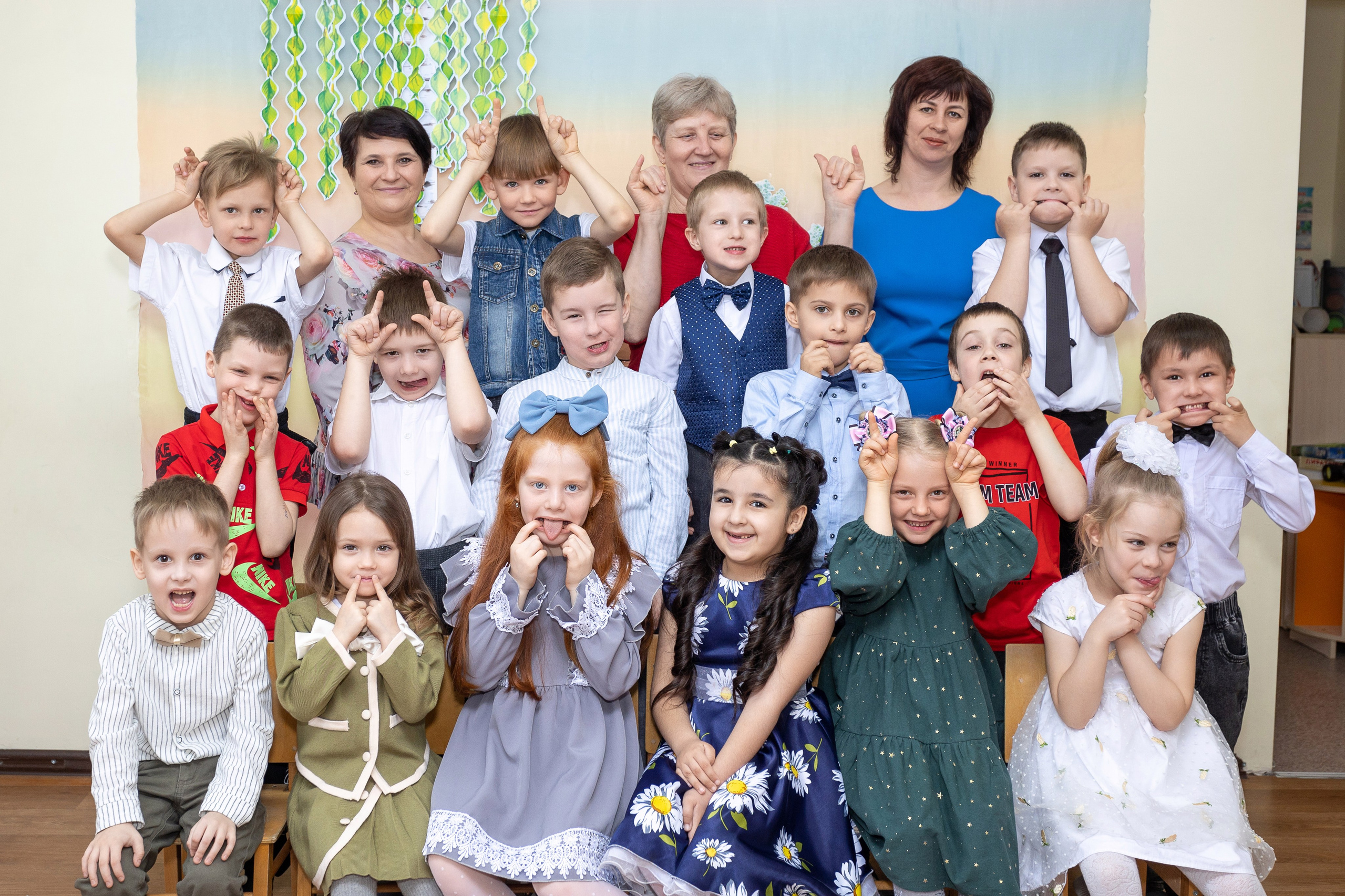 ПОЛЕЗНАЯ ИНФОРМАЦИЯ. Выпускные альбомы Майкоп, Краснодар Елена Золотарева