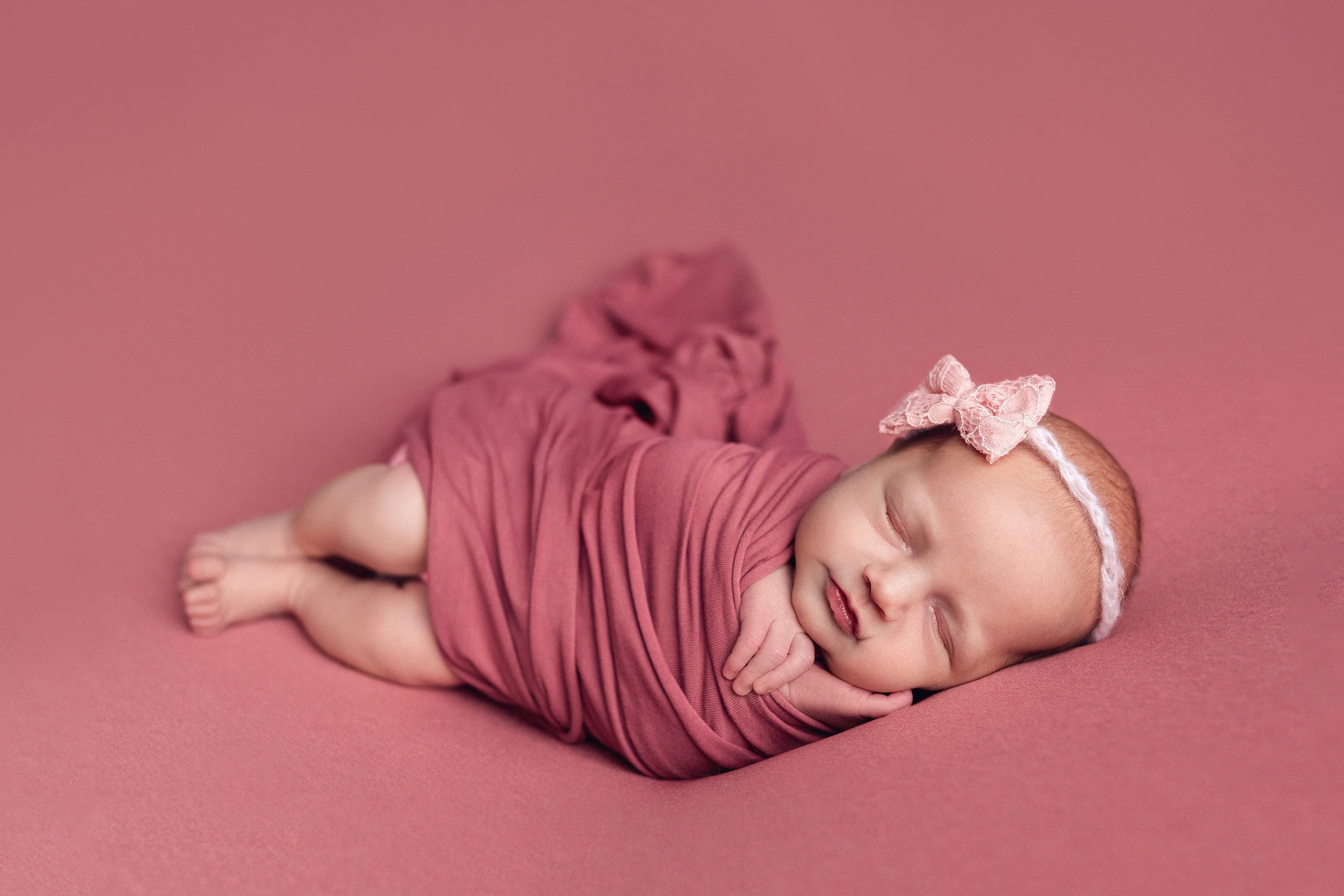 Классический ньюборн. Фотограф новорожденных в г. Барнаул Ренпенинг Катерина