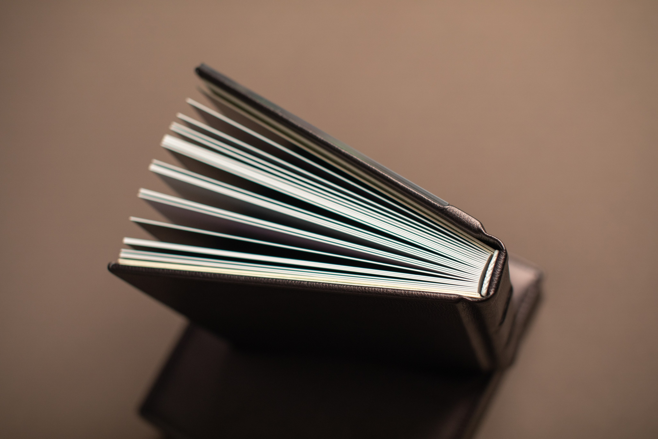 Фотокниги к фотосессиям профессионального фотографа Анны Шороховой. Профессиональный фотограф новорожденных в Москве, Орле и других городах Анна Шорохова