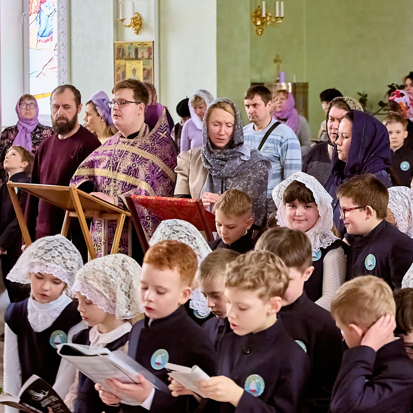 Портрет Детский и Взрослый в храме