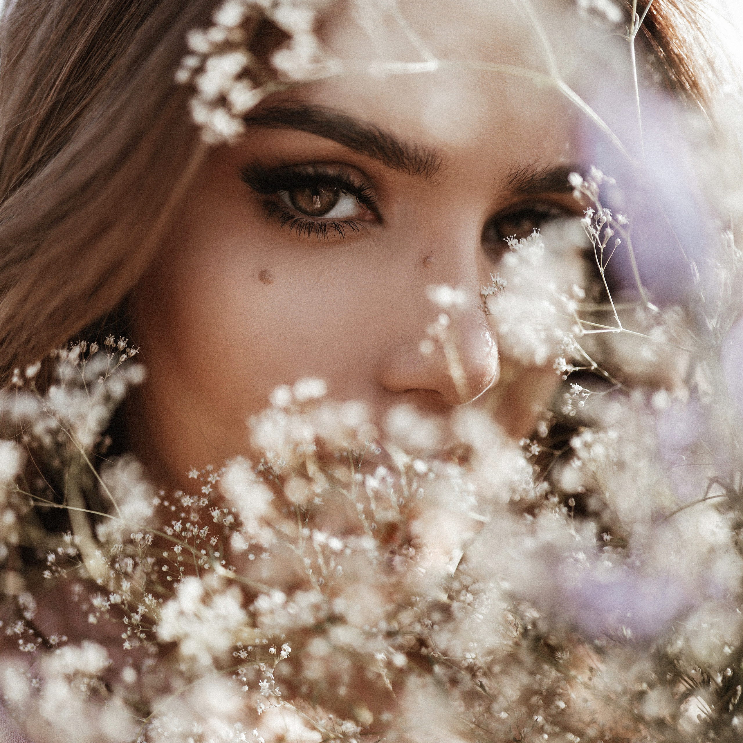 Контакты. Фотограф Тори Наджафи