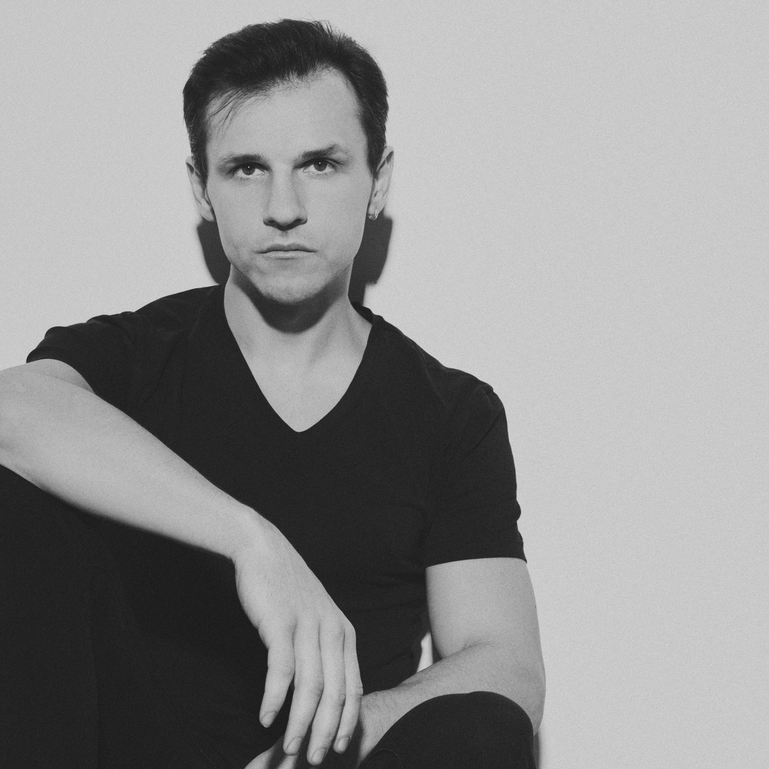 Contacts. Репортажный и фешн фотограф в Москве и по всему миру