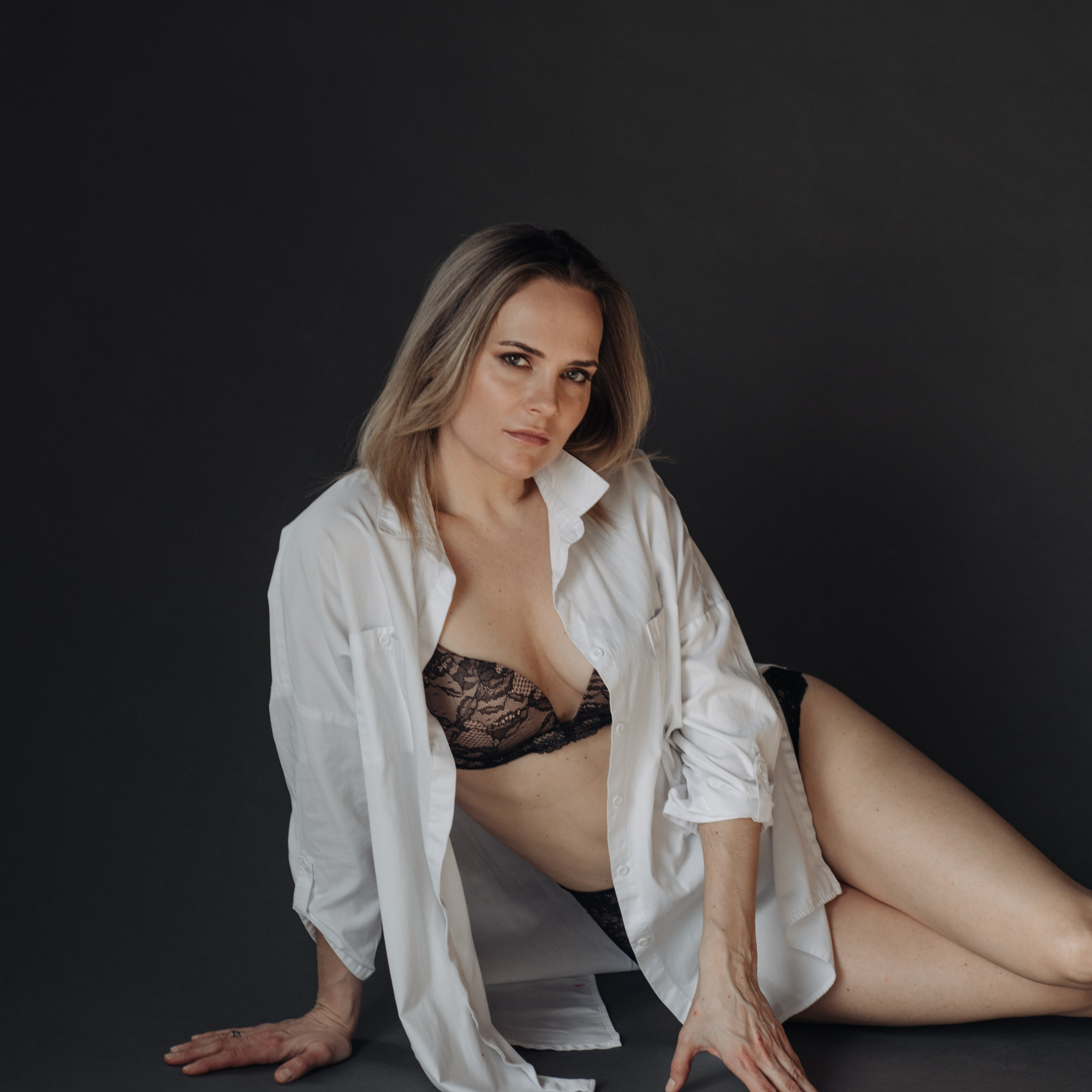 Контакты. Фотосессия портрет, ню, будуар, стрит фотограф Москва Юлия Кафизова