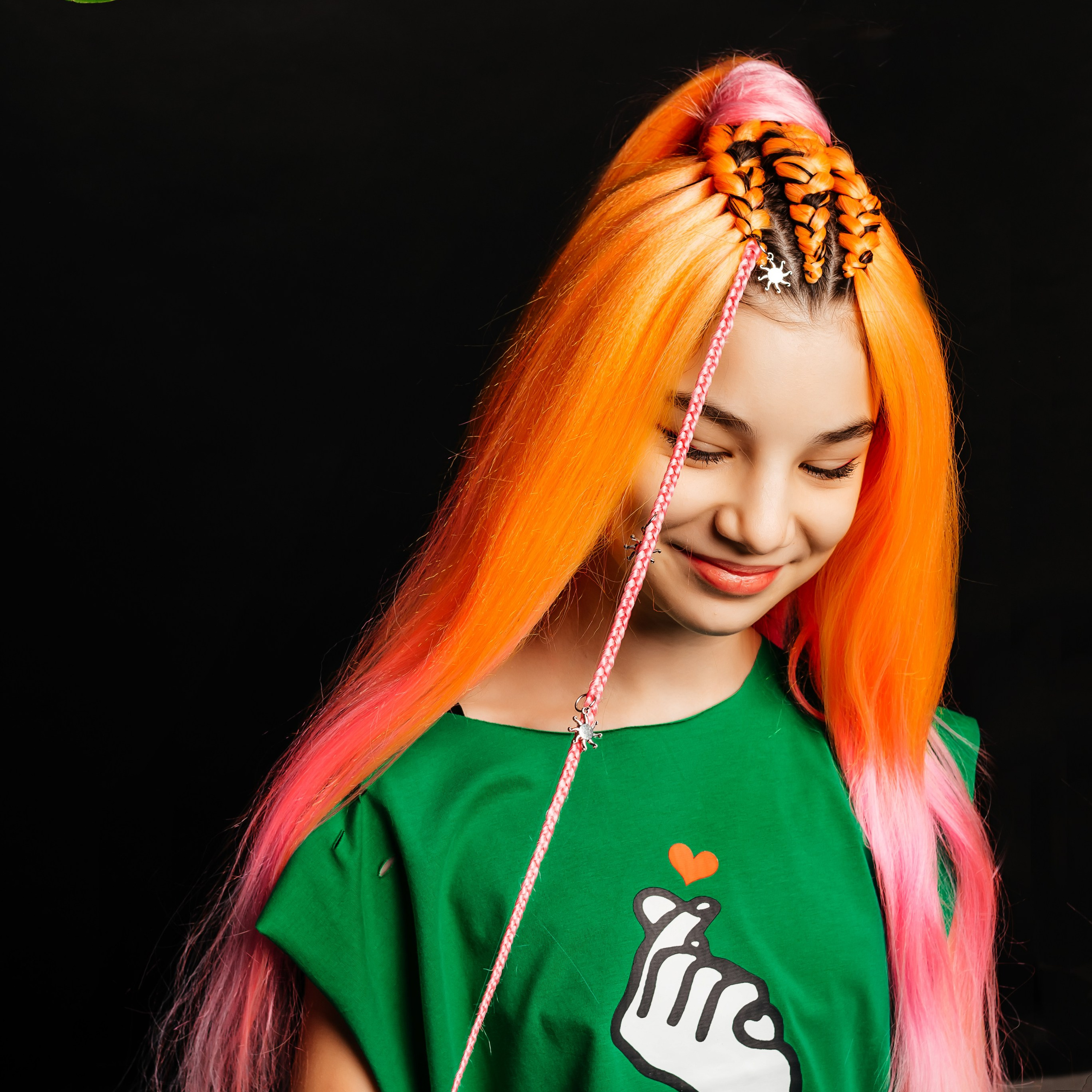 Плетение афрокос, дред, брейдов