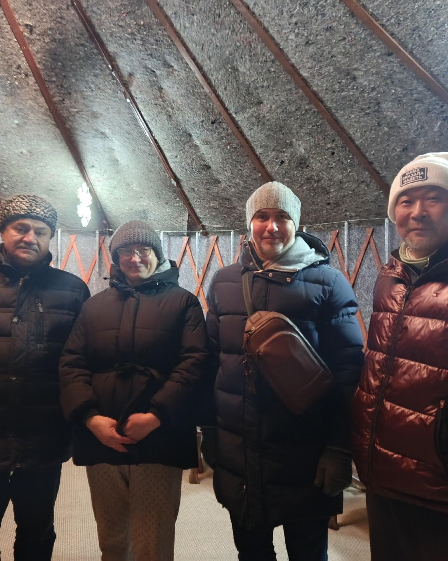 Почетные судьи каратэ на отдыхе в конном клубе?. Конные прогулки в клубе «Анкор» — Омск