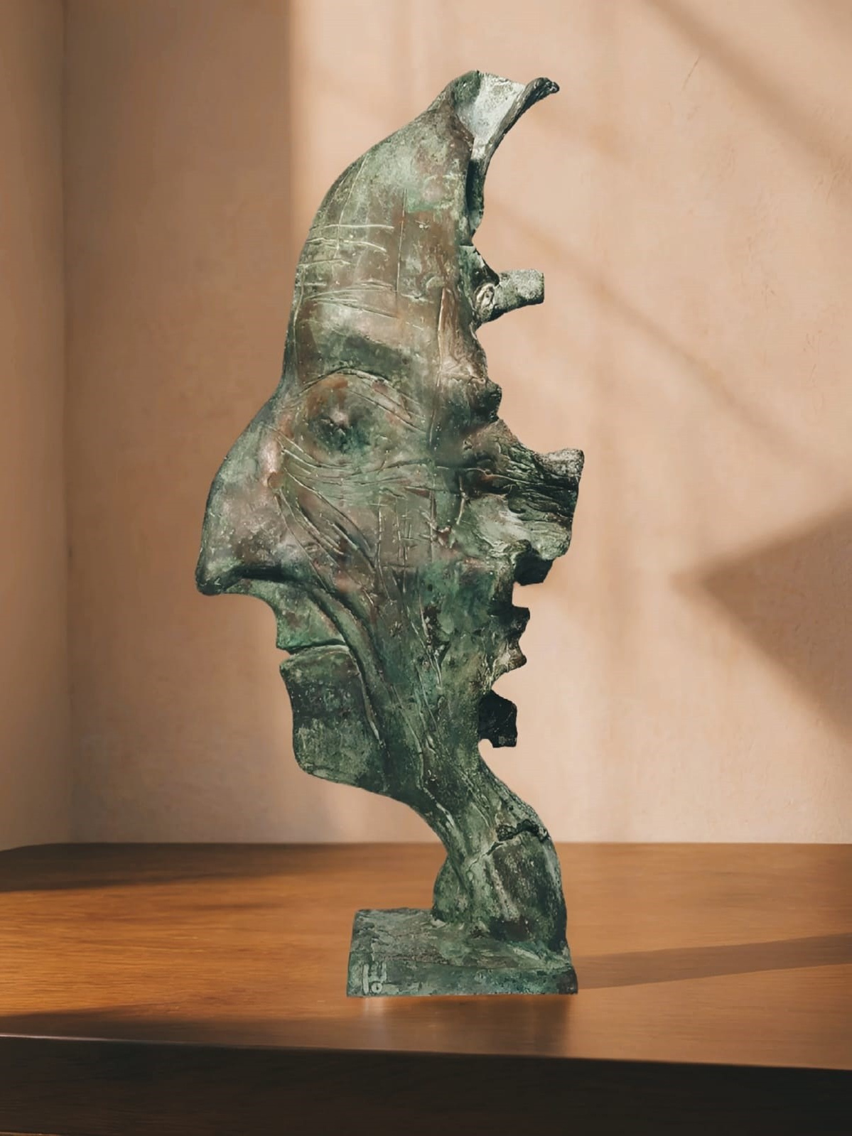 Юрий Шикин скульптура «Кусто». Декор для дома