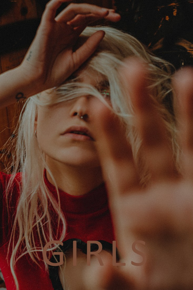 Индивидуальные фотосессии, портретные фотосессии, семейные фотосессии, детские фотосессии, свадебные фотосессии, лавстори. Портретный и Семейный фотограф в Санкт-Петербурге Rocket Alice