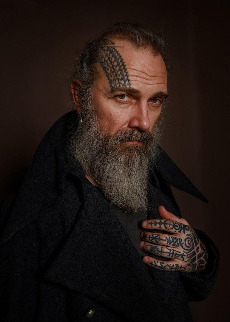 Выставка «Мужской образ в искусстве». Творческие фотосессии в Москве