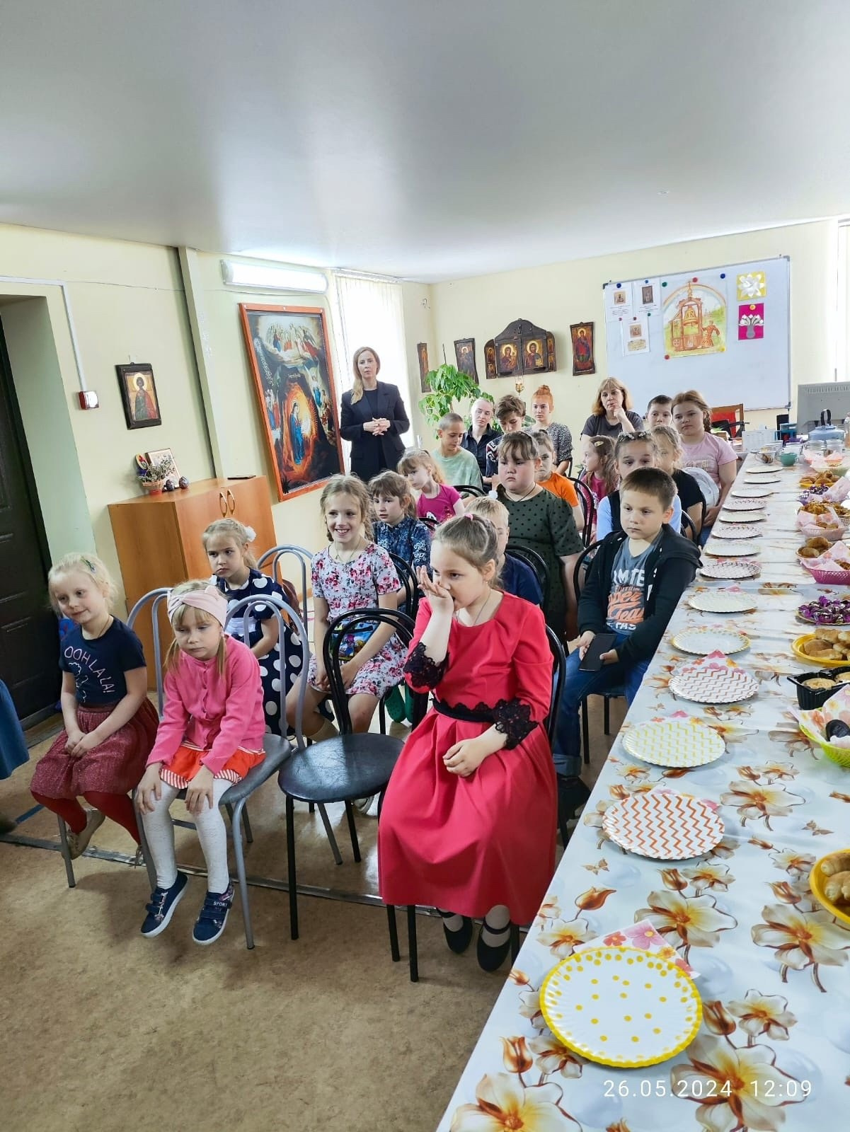 В воскресной школе при храме Трех Святителей прошел праздник. Северное благочиние Саратовской епархии