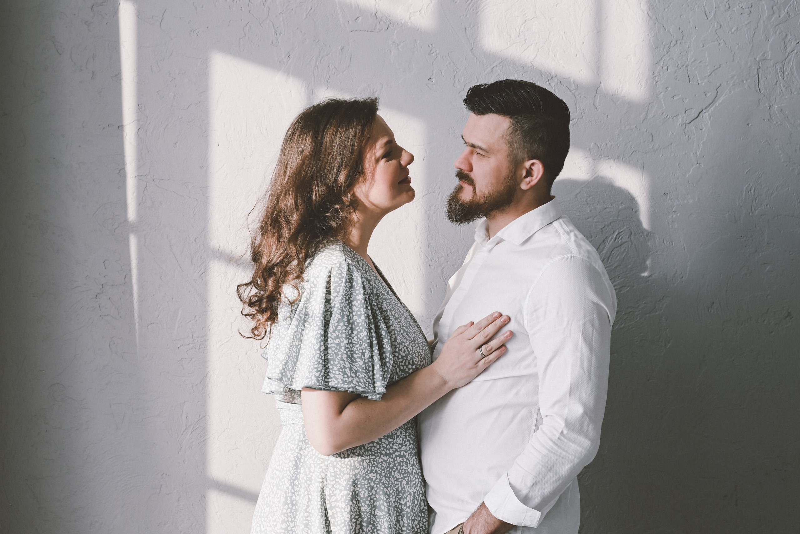 Семейная пара фотосессия в студии 