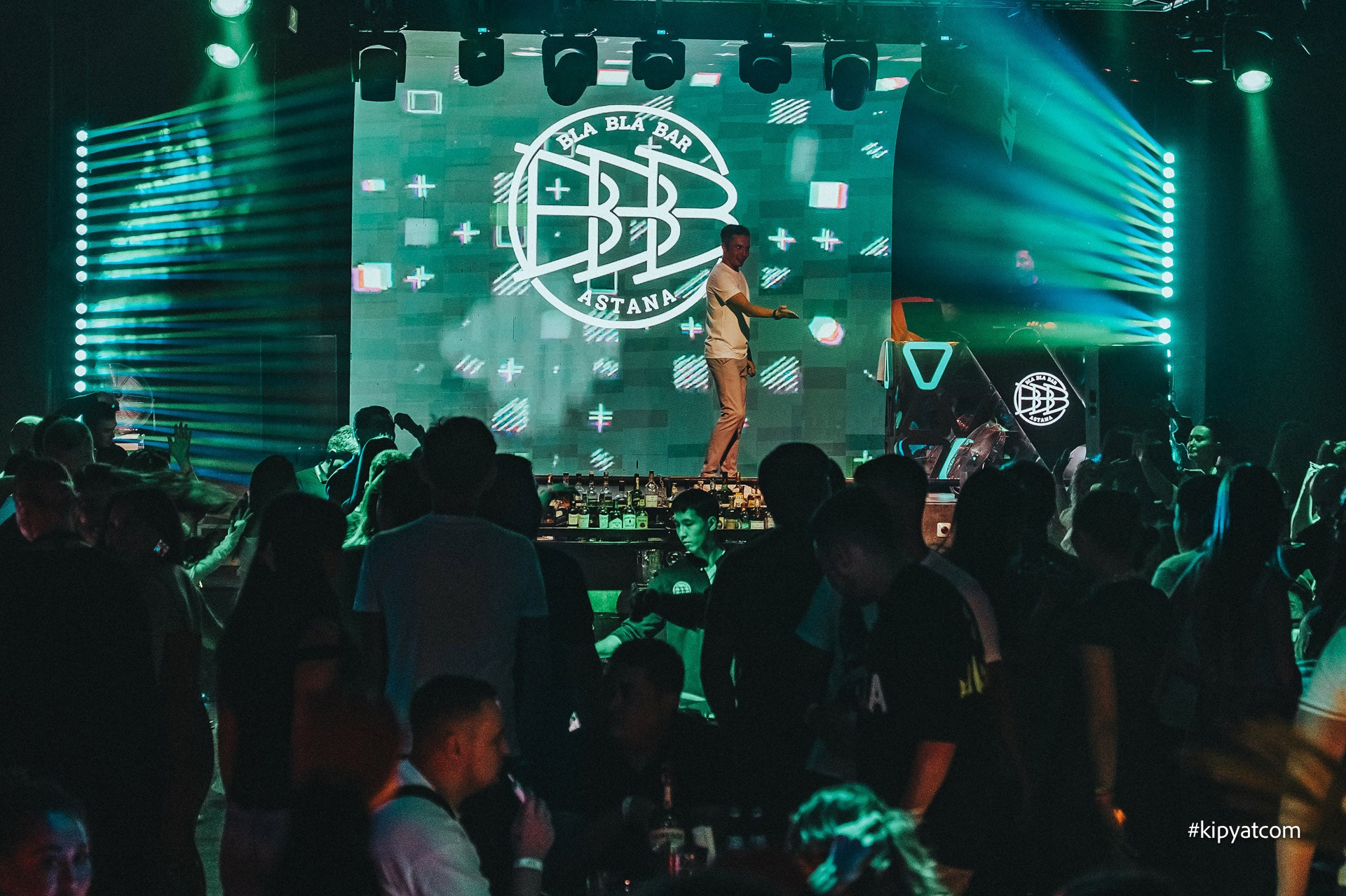 Bla Bla Bar. Астана Кипятком