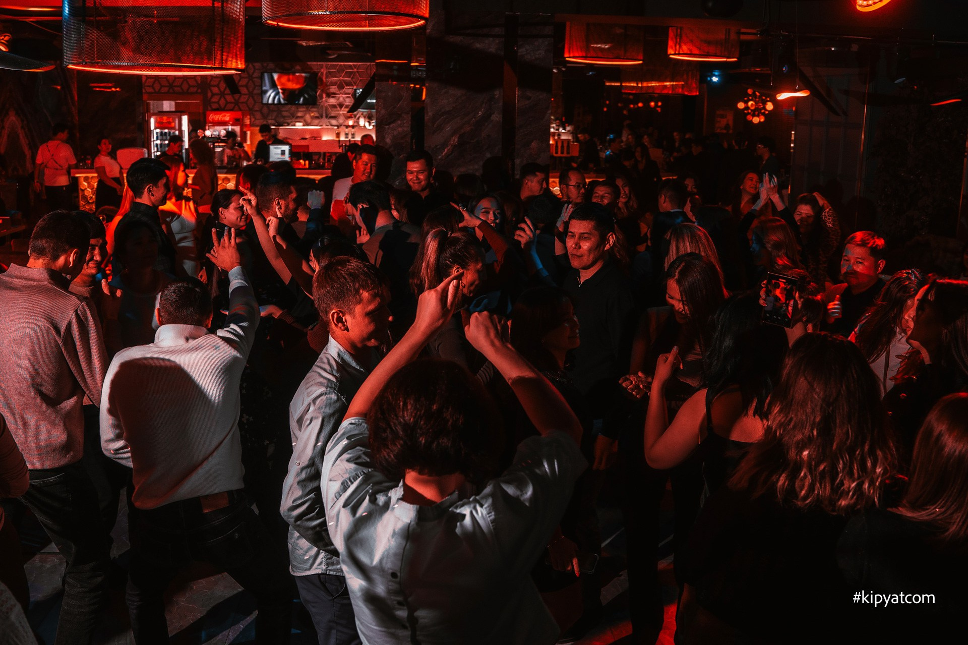 Панаехали бц Москва. Астана Кипятком