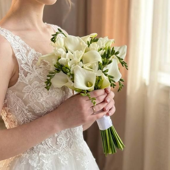 Свадебная флористика. Купить цветы с доставкой по Москве