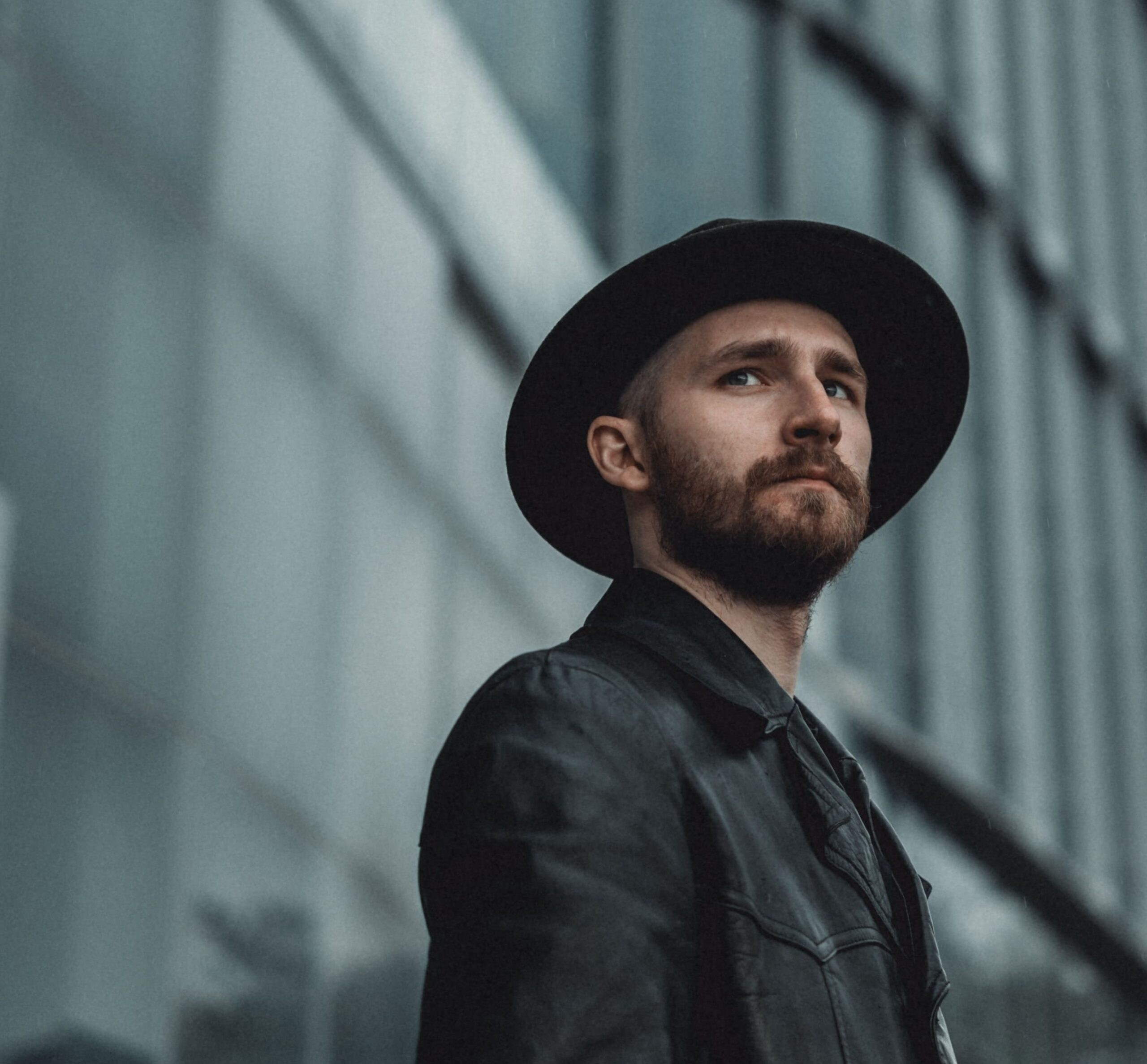 Что будет с ценами на фототехнику в Казахстане и как выбрать лучшую камеру. Обсудили с профессиональным фотографом. Фотограф в Алматы Артемий Матюнин