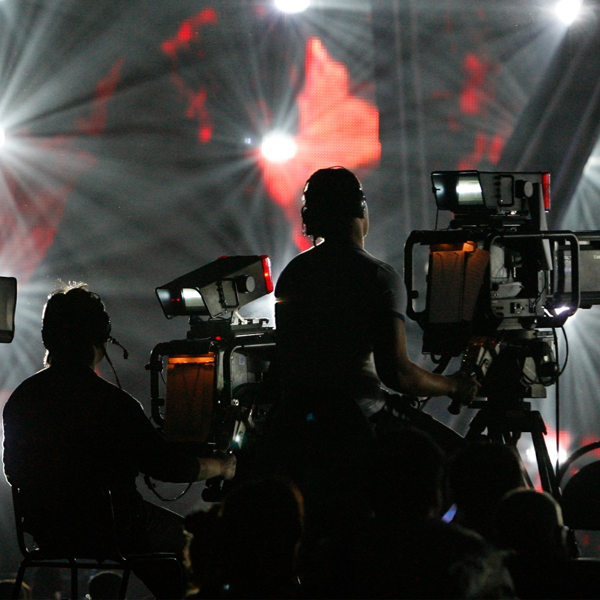 Видеосъёмка в Ставрополе по доступным ценам. Свадебный видеограф в Ставрополе Ганжара Валерий