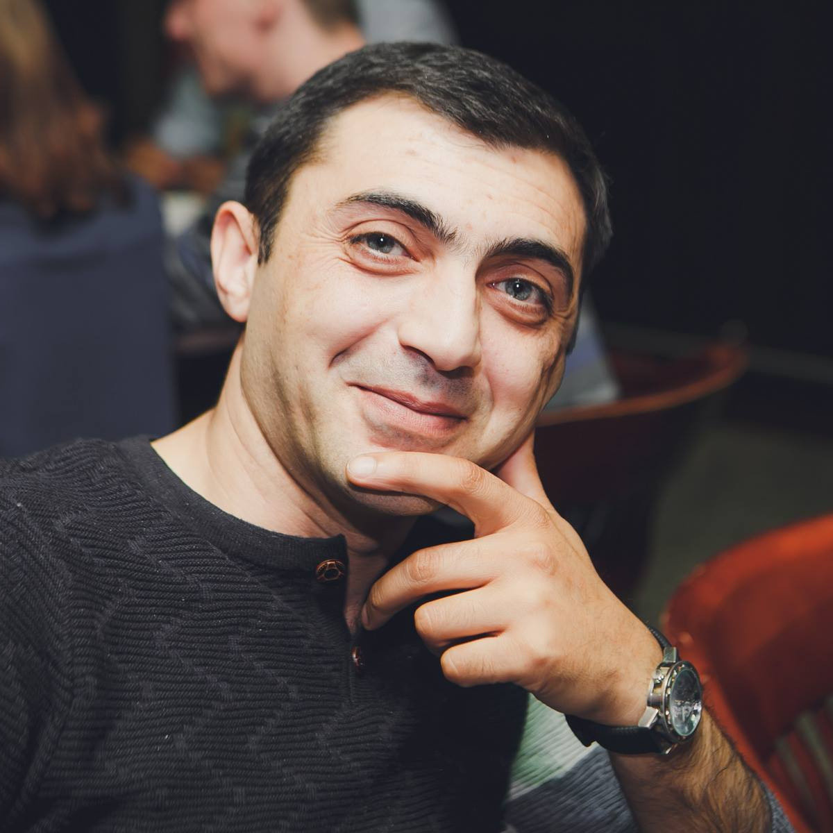 Контакты. Свадебный, семейный и репортажный фотограф в Южно-Сахалинске Артур Петросян