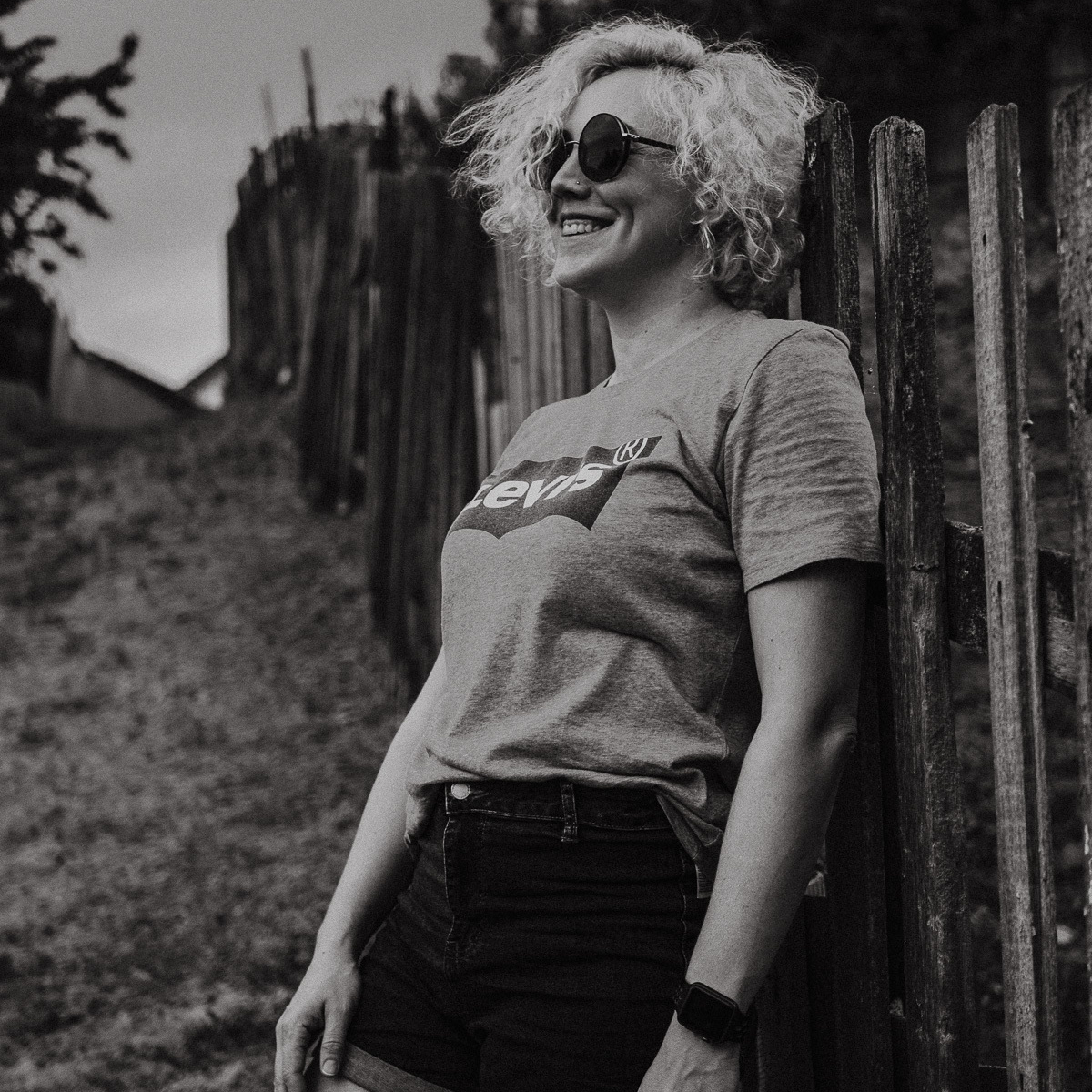 Контакты. Фотограф Диана Одинцова в Волгограде