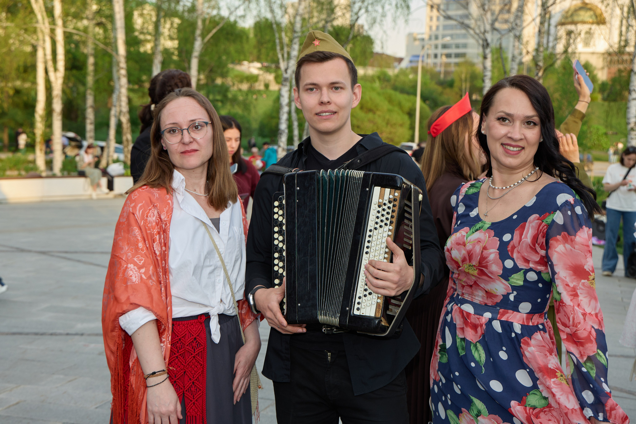 Катюши поют в Екатеринбурге. Главная