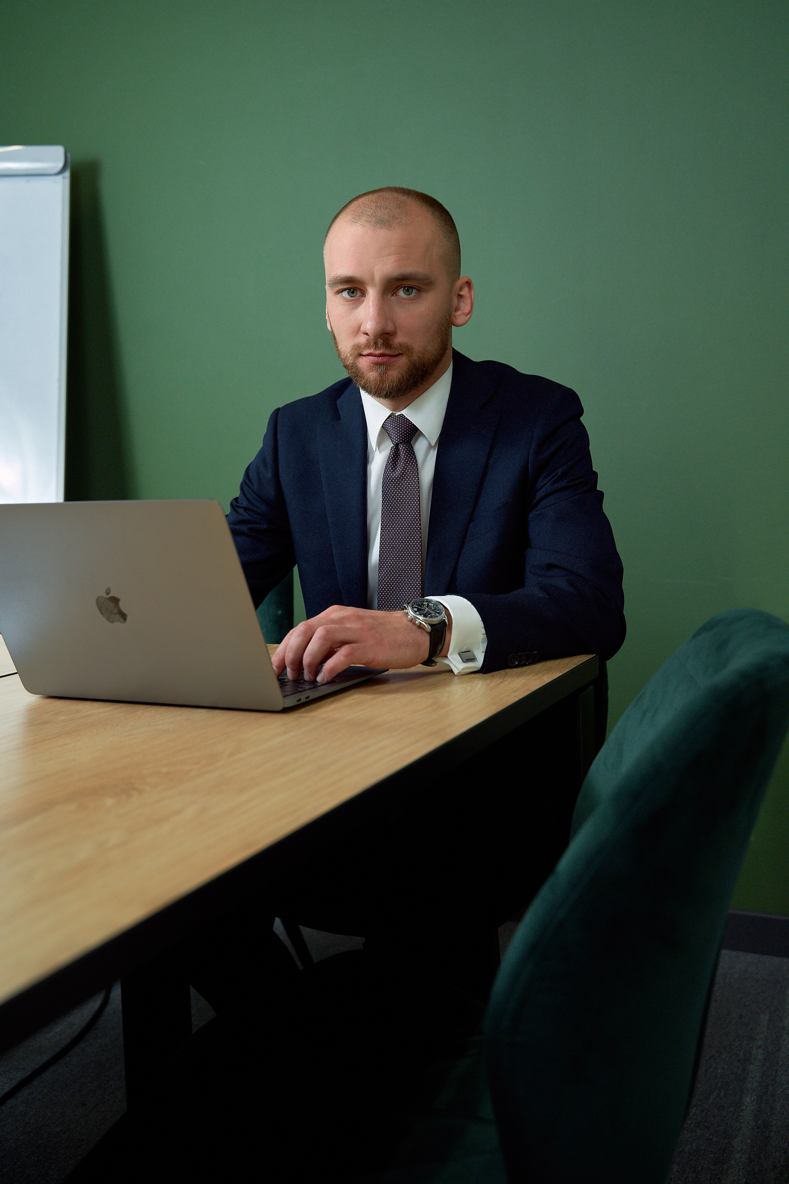 Фото на резюме СПб, фото на резюме в студии СПб, бизнес фотосессия спб. Фотограф в Санкт-Петербурге/СПб Галямова Ульяна