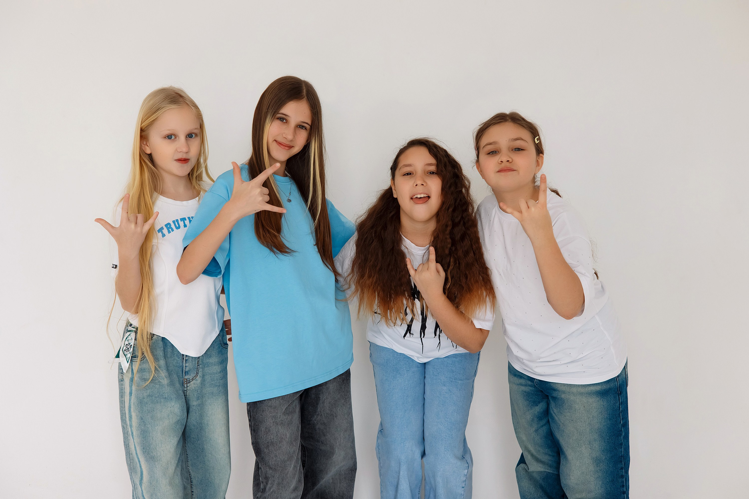 4 класс съемка в фотостудии. Фотограф Любовь Корниенко, Примоский край