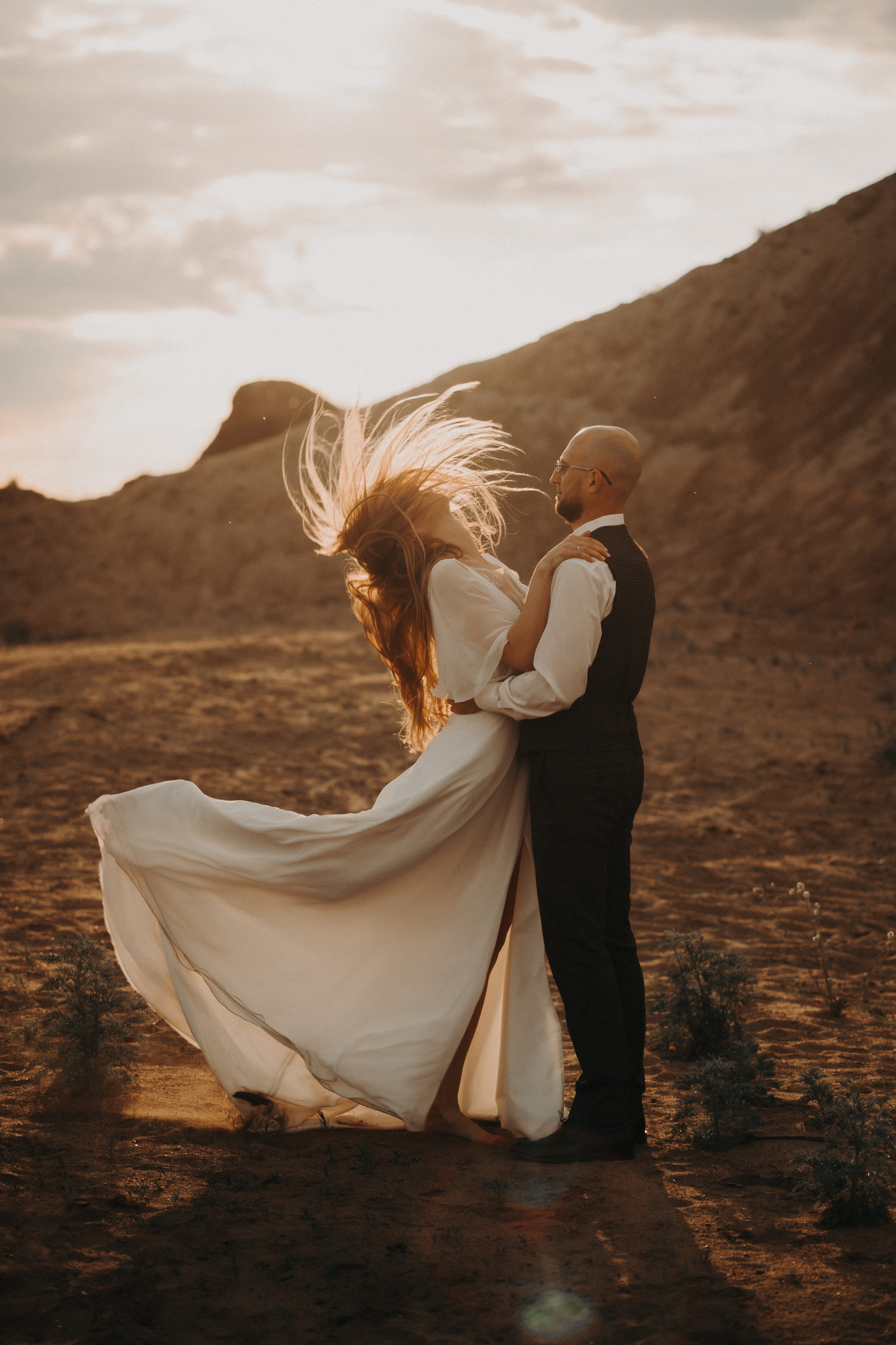 В песках на закате. Креативный и женский Фотограф Омске Наталья Лебедева