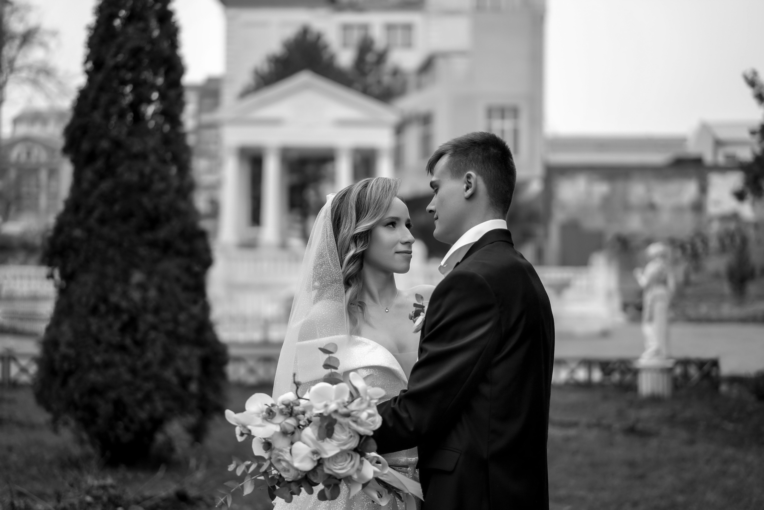Свадебный фотограф Ростов-на-Дону, Батайск, Новочеркасск, Аксай. Сергей и Кристина в парке Максима Горького. Свадебный фотограф в Ростове-на-Дону. Таинство Крещения и Венчания, семейные фотосессии. Алёна Чёботова
