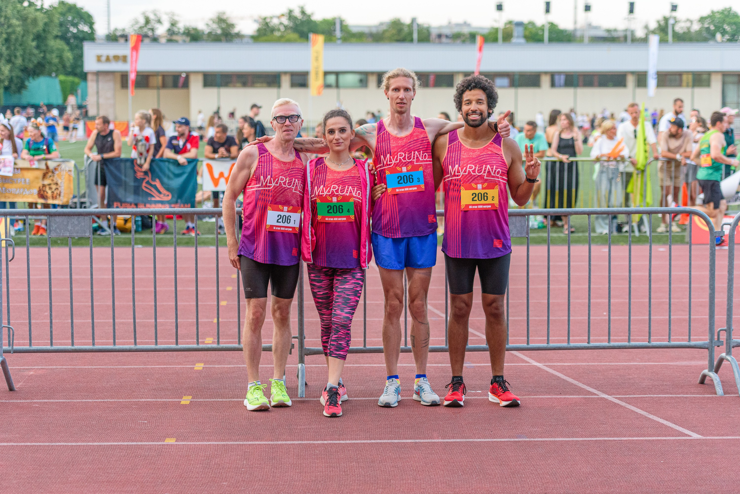 Битва беговых клубов. Репортажный фотограф Сергей Квартальнов