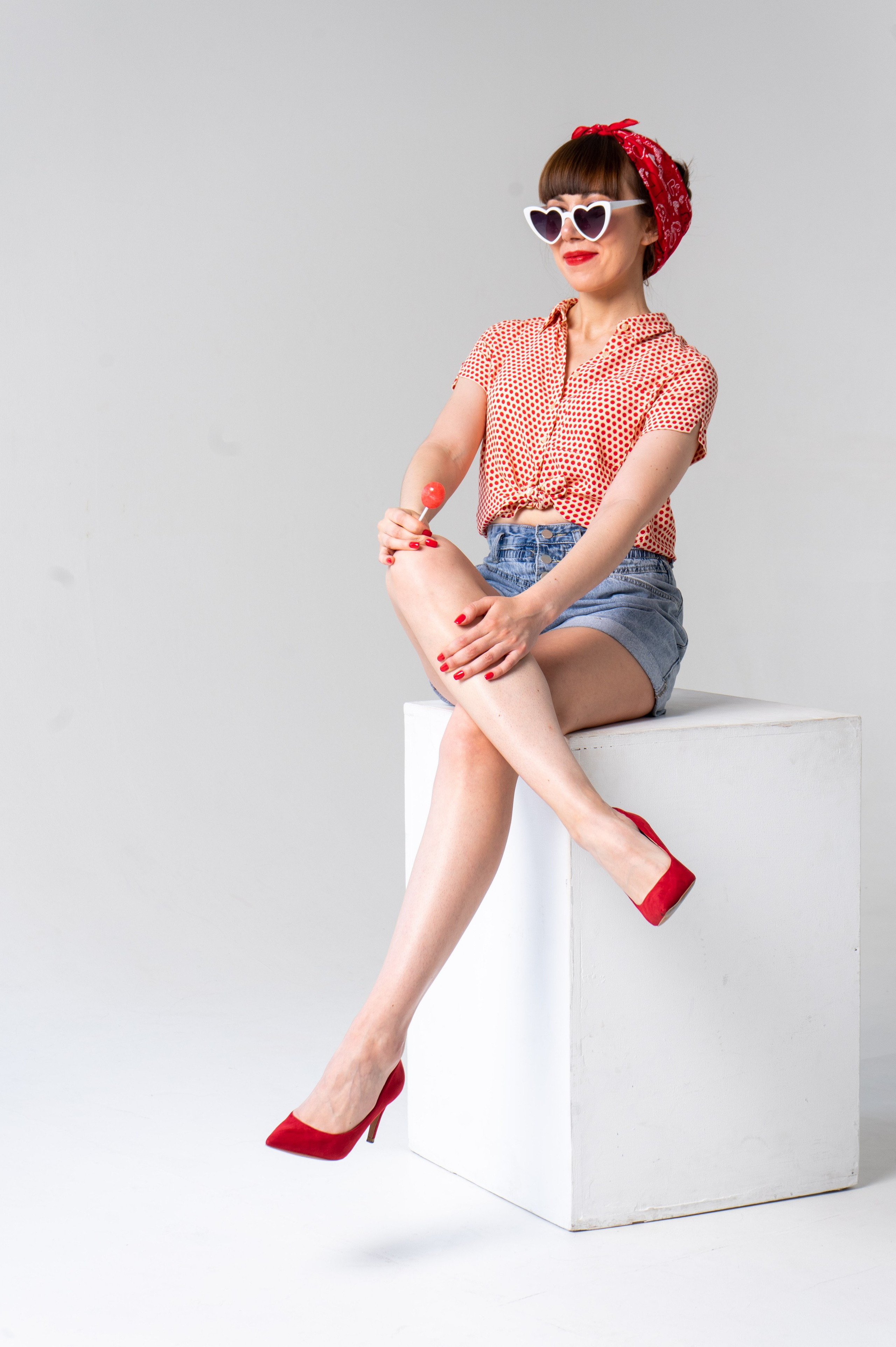 Фотосессия на циклорамме. Фотограф Екатеринбург Кокшарова Александра