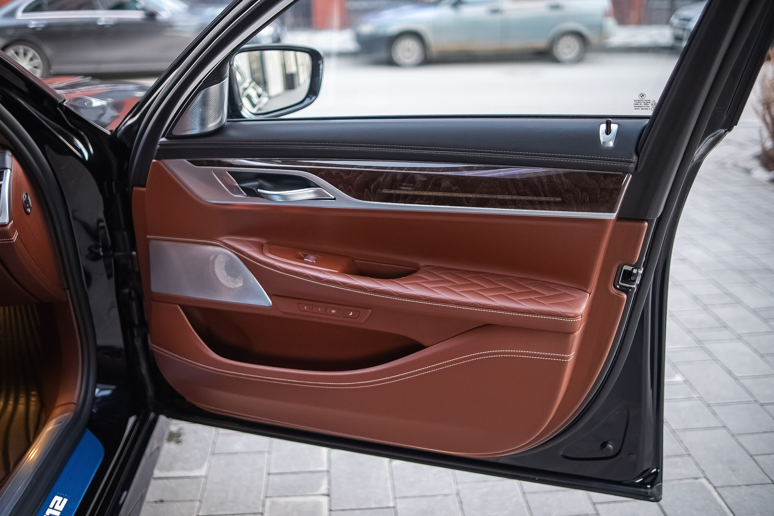 BMW 760Li. Фотограф в Новосибирске Владислав Унтерберг