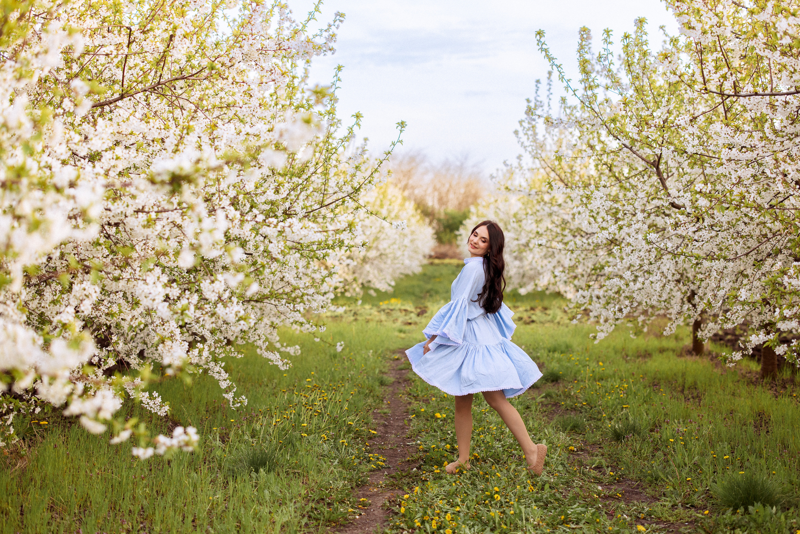 Фотосессия в цветущем саду, Краснодар. Семейный и детский фотограф в Краснодаре Анна Трашкова